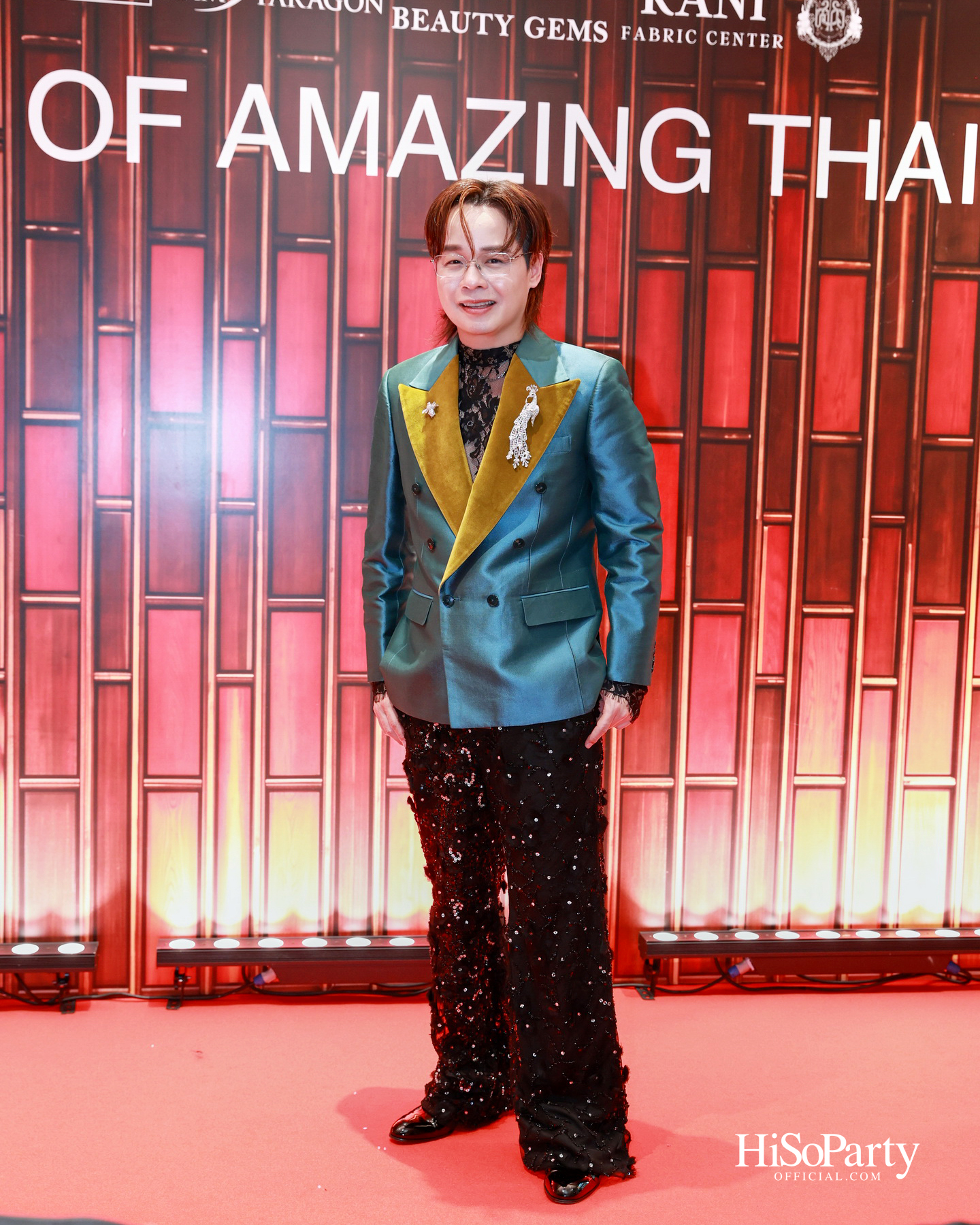 ‘THREADS OF AMAZING THAILAND’ ถ่ายทอดเสน่ห์ผ้าไทยร่วมสมัย ผสานความงดงามแห่งอัญมณีจาก Beauty Gems