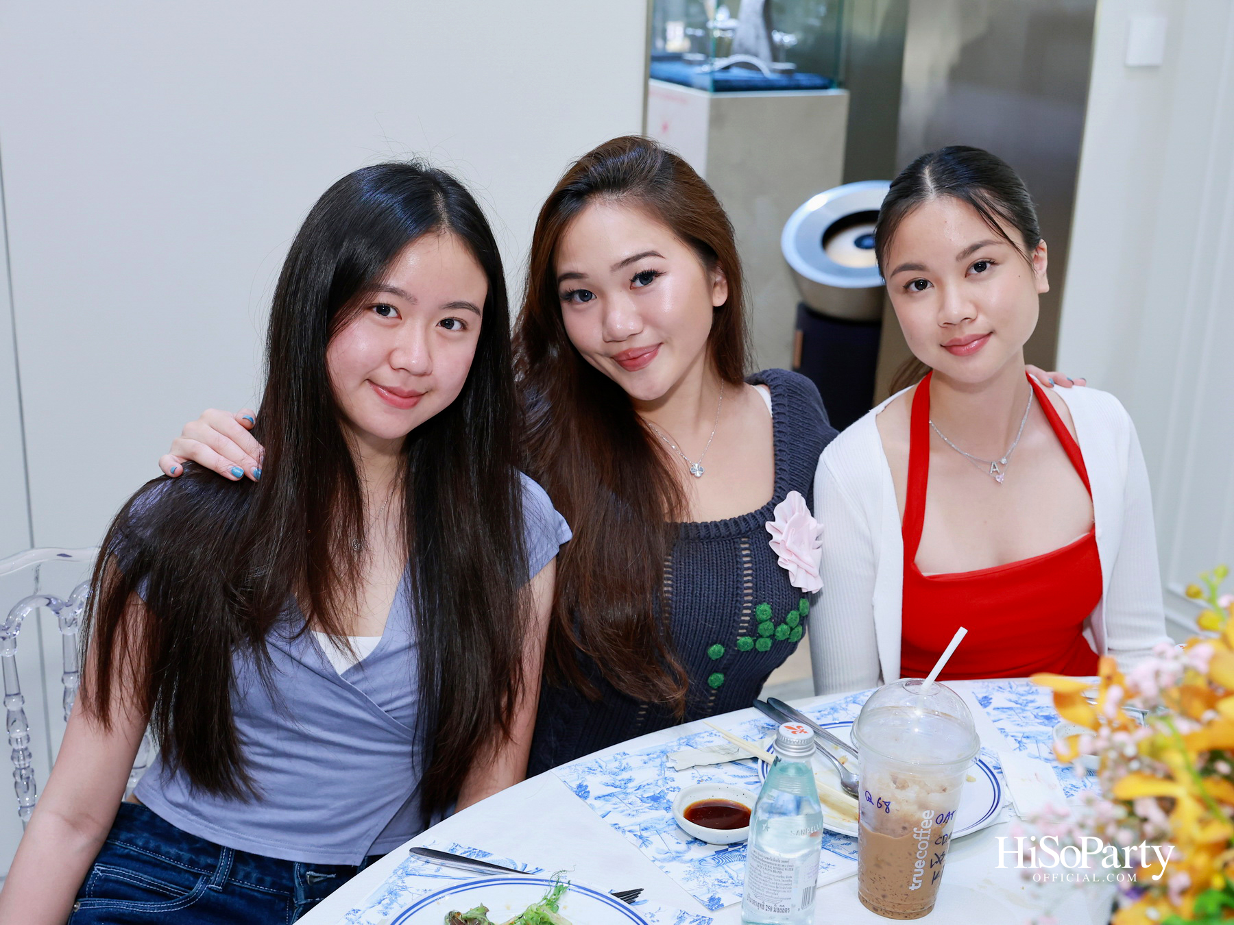 Beauty Gems จัด Sit-Down Lunch ร่วมเฉลิมฉลองเดือนแห่งวันเกิดของ คุณหญิง - ปรียามล, คุณบิ๋ง - นันทมาลี และคุณแนน – รัชชตะ