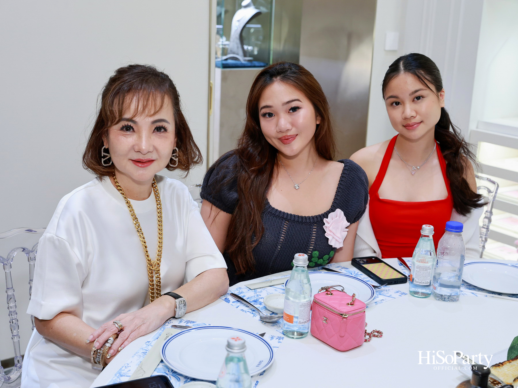 Beauty Gems จัด Sit-Down Lunch ร่วมเฉลิมฉลองเดือนแห่งวันเกิดของ คุณหญิง - ปรียามล, คุณบิ๋ง - นันทมาลี และคุณแนน – รัชชตะ