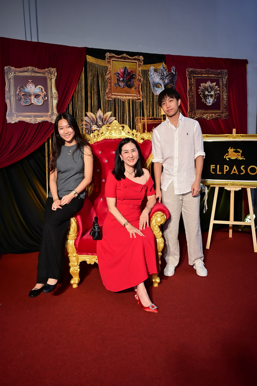 เปิดตัว ‘ELPASO’ Modern Tapas Bar แห่งใหม่ริมแม่น้ำเจ้าพระยา ถ่ายทอดเสน่ห์สเปนผ่านค่ำคืน ‘Spanish Masked Celebration’
