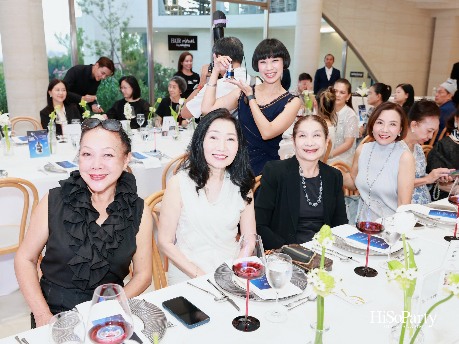 Sisley เปิดตัว ‘Revitalizing Fortifying Super Serum Advanced Formula ‘Le Super Serum’ เซรั่มสูตรใหม่เพื่อการดูแลหนังศีรษะและเส้นผม