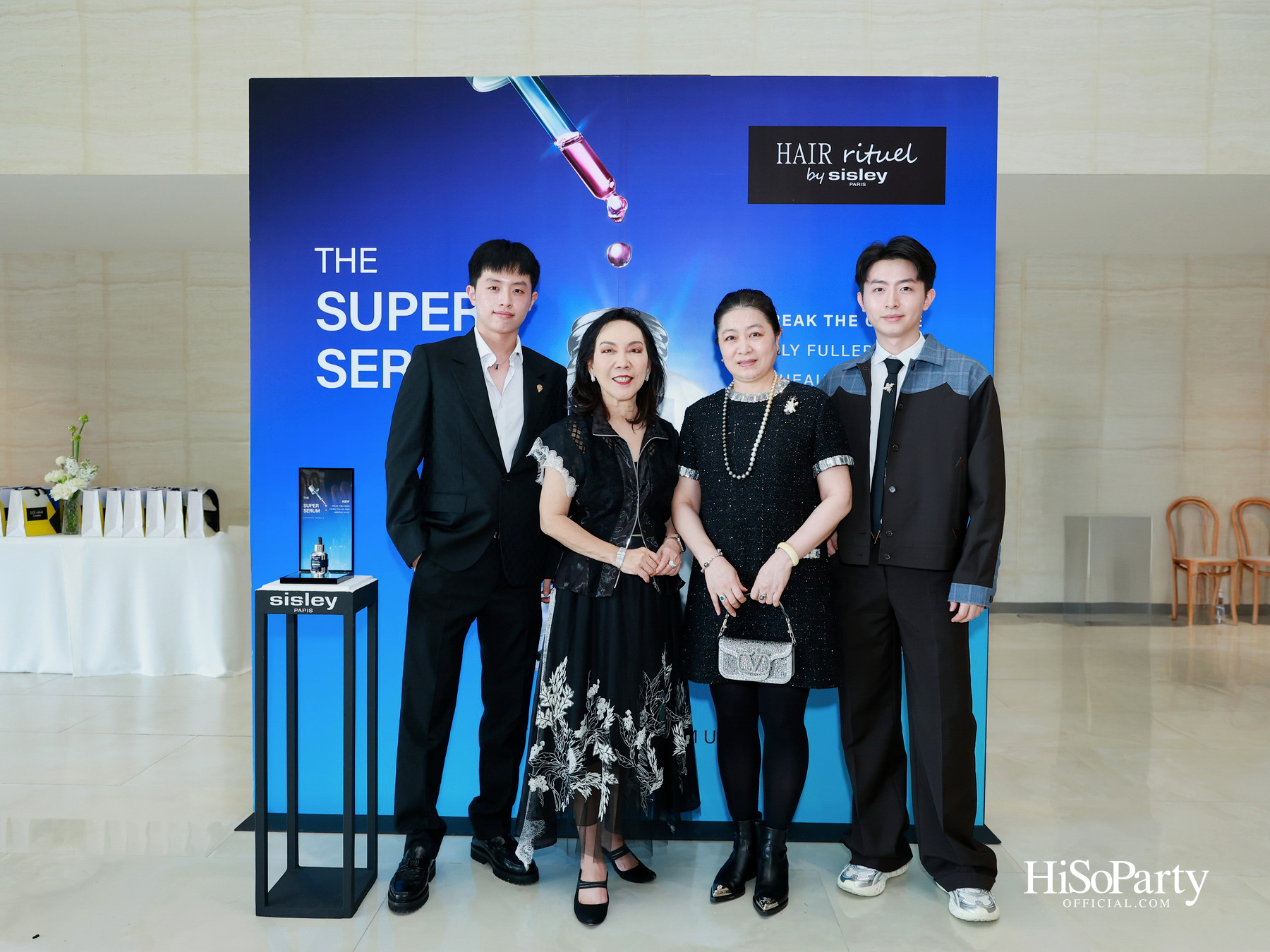 Sisley เปิดตัว ‘Revitalizing Fortifying Super Serum Advanced Formula ‘Le Super Serum’ เซรั่มสูตรใหม่เพื่อการดูแลหนังศีรษะและเส้นผม