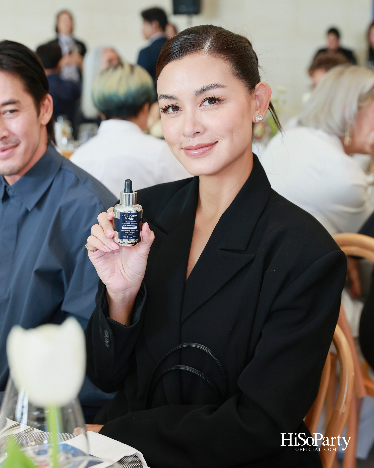 Sisley เปิดตัว ‘Revitalizing Fortifying Super Serum Advanced Formula ‘Le Super Serum’ เซรั่มสูตรใหม่เพื่อการดูแลหนังศีรษะและเส้นผม