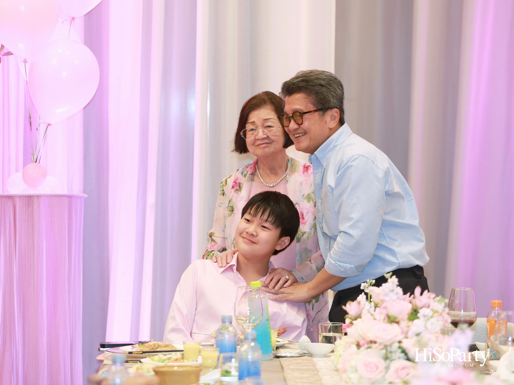 ‘LOVE FOREVER’ ค่ำคืนแห่งความรัก ฉลองวันเกิด ‘คุณสุวิมล มหากิจศิริ’ อย่างอบอุ่นและชื่นมื่น