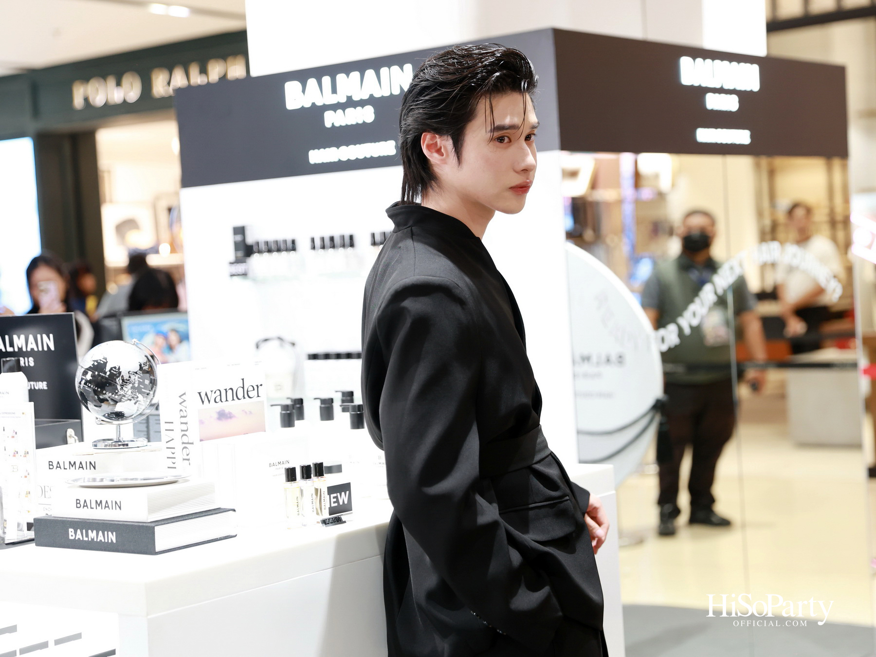 BALMAIN HAIR เปิดป็อปอัพ ‘BALMAIN HAIR VOYAGE’ ชวนสัมผัสโลกแห่งแฮร์กูตูร์ พร้อมอัปเดตคอลเลกชัน ‘LOCKS OF GOLD’