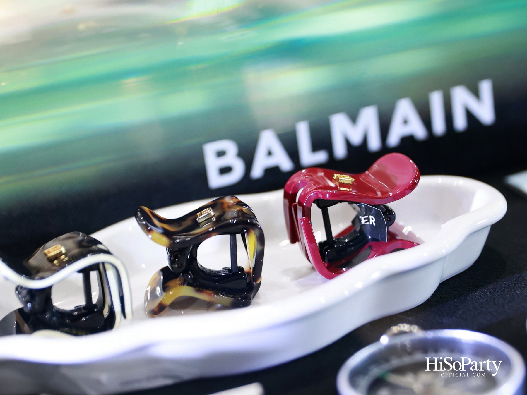 BALMAIN HAIR เปิดป็อปอัพ ‘BALMAIN HAIR VOYAGE’ ชวนสัมผัสโลกแห่งแฮร์กูตูร์ พร้อมอัปเดตคอลเลกชัน ‘LOCKS OF GOLD’
