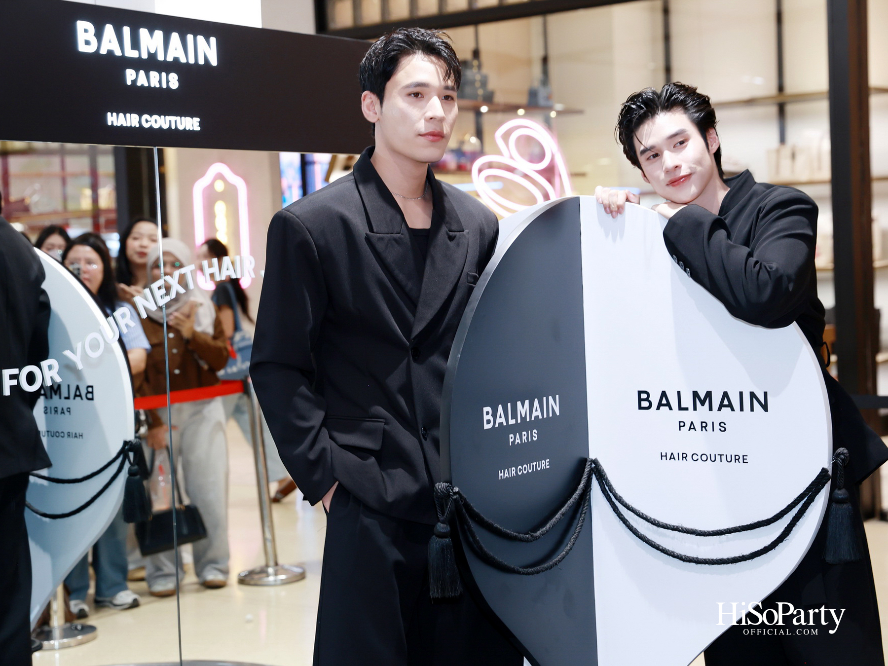 BALMAIN HAIR เปิดป็อปอัพ ‘BALMAIN HAIR VOYAGE’ ชวนสัมผัสโลกแห่งแฮร์กูตูร์ พร้อมอัปเดตคอลเลกชัน ‘LOCKS OF GOLD’