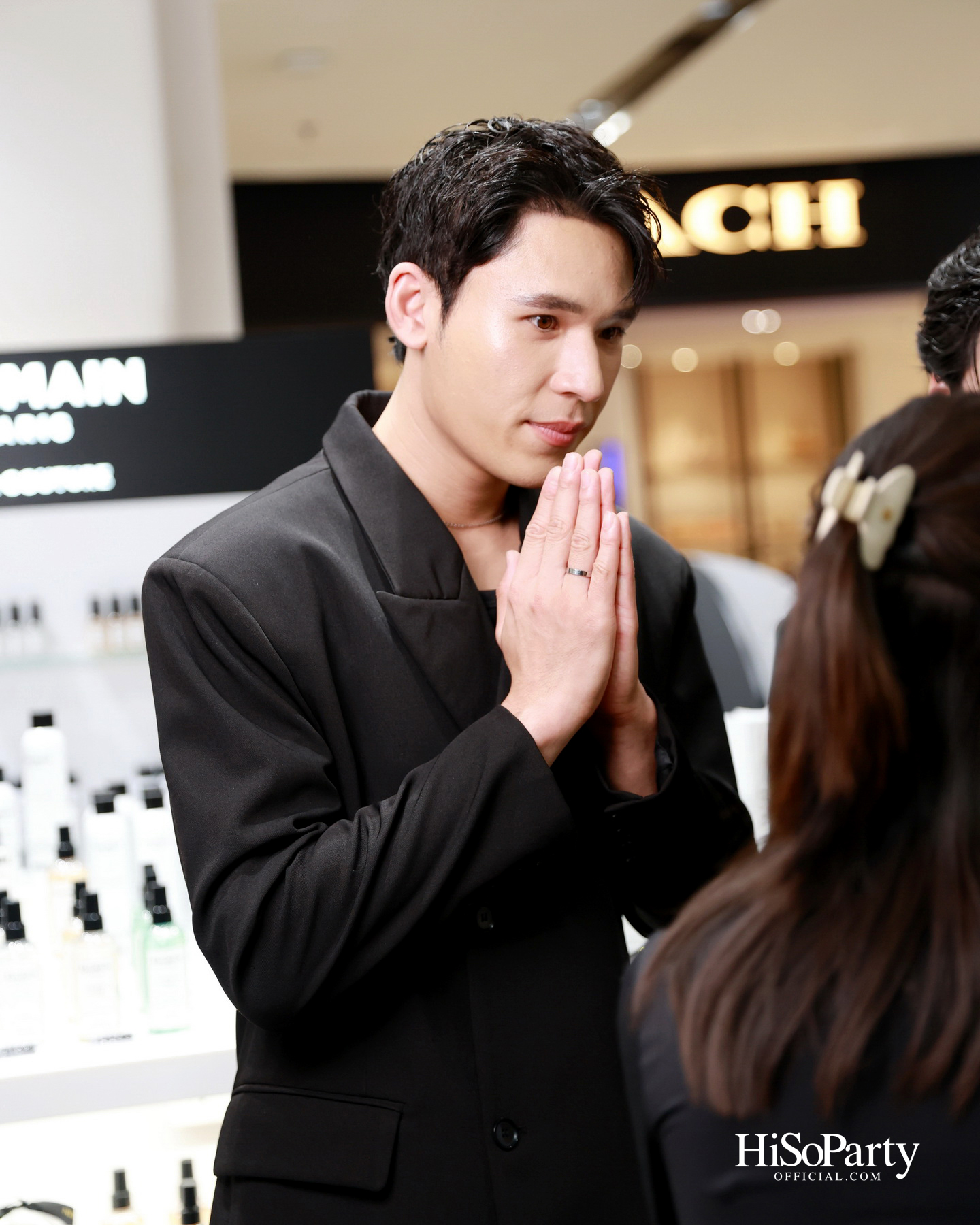 BALMAIN HAIR เปิดป็อปอัพ ‘BALMAIN HAIR VOYAGE’ ชวนสัมผัสโลกแห่งแฮร์กูตูร์ พร้อมอัปเดตคอลเลกชัน ‘LOCKS OF GOLD’