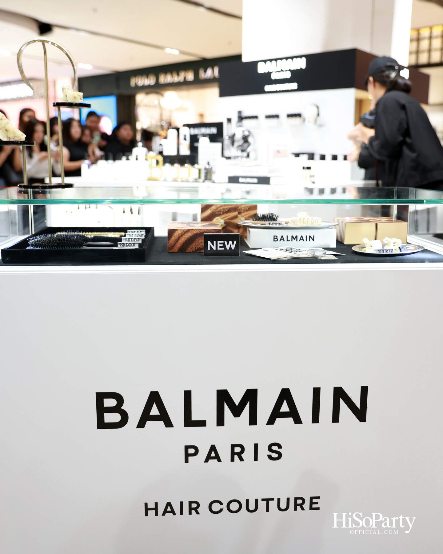 BALMAIN HAIR เปิดป็อปอัพ ‘BALMAIN HAIR VOYAGE’ ชวนสัมผัสโลกแห่งแฮร์กูตูร์ พร้อมอัปเดตคอลเลกชัน ‘LOCKS OF GOLD’