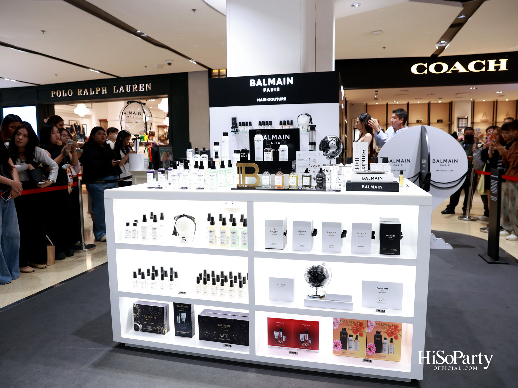 BALMAIN HAIR เปิดป็อปอัพ ‘BALMAIN HAIR VOYAGE’ ชวนสัมผัสโลกแห่งแฮร์กูตูร์ พร้อมอัปเดตคอลเลกชัน ‘LOCKS OF GOLD’