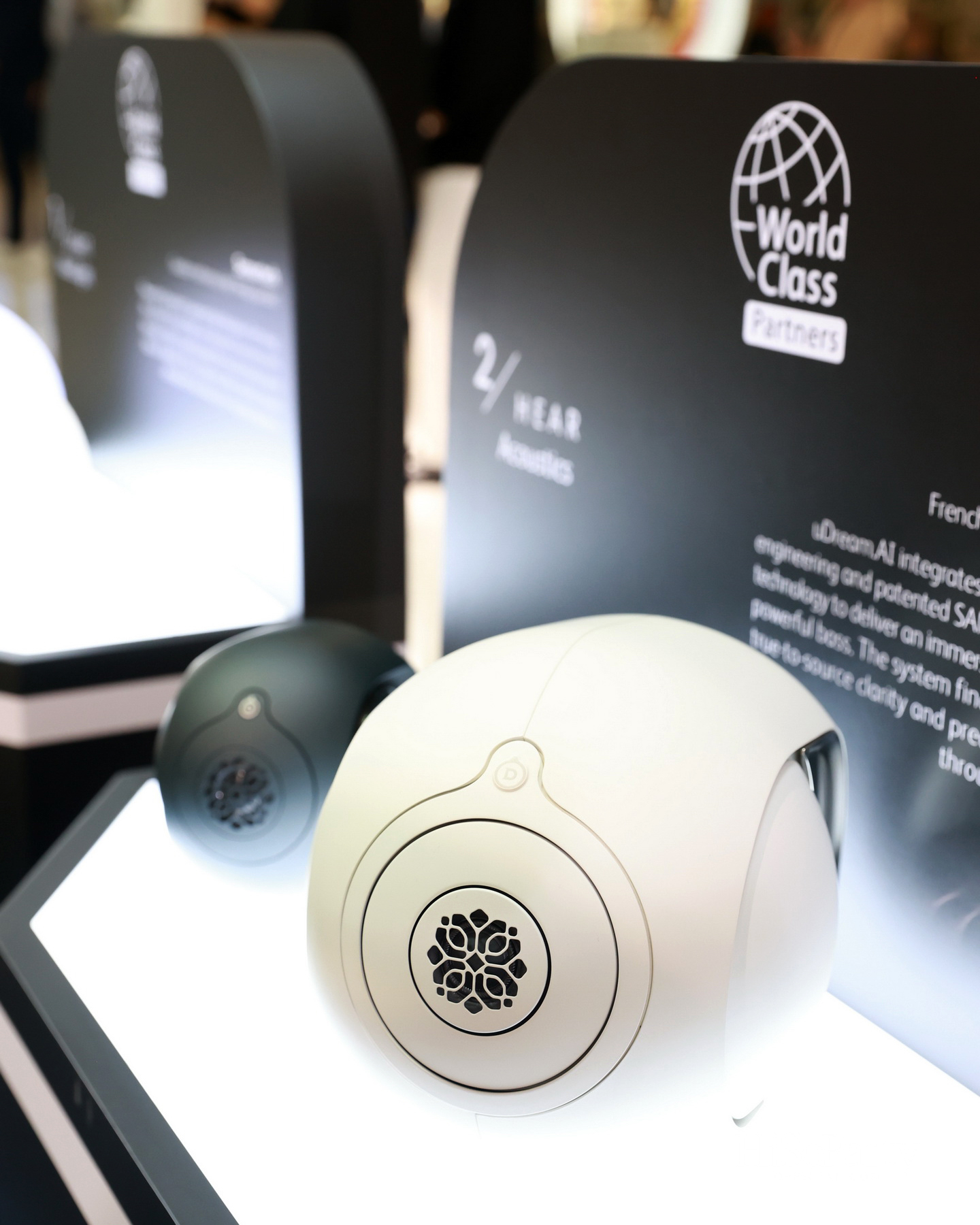 OSIM เปิดตัว ‘uDream.AI’ Flagship AI Well-being Chair พร้อมเนรมิต ‘The Realm of Wellness’ ณ ดิ เอ็มควอเทียร์