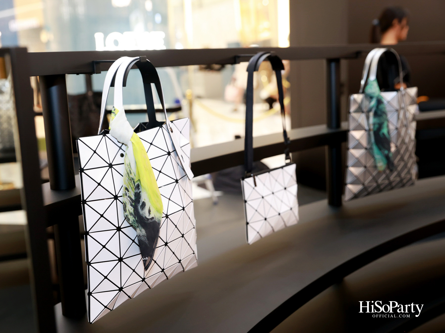 BAO BAO ISSEY MIYAKE ฉลองครบรอบ 1 ปีของการเปิดร้าน ณ สยาม ทาคาชิมายะ พร้อมเปิดตัว ‘COSMIC’ ซีรีส์