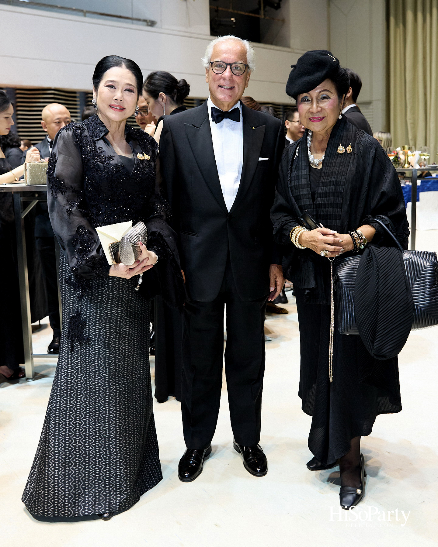 ในหลวง–พระราชินี ทอดพระเนตรคอนเสิร์ต ‘Opera Goes To Hollywood’ เปิดมหกรรมศิลปะการแสดงและดนตรีนานาชาติ กรุงเทพฯ ครั้งที่ 28