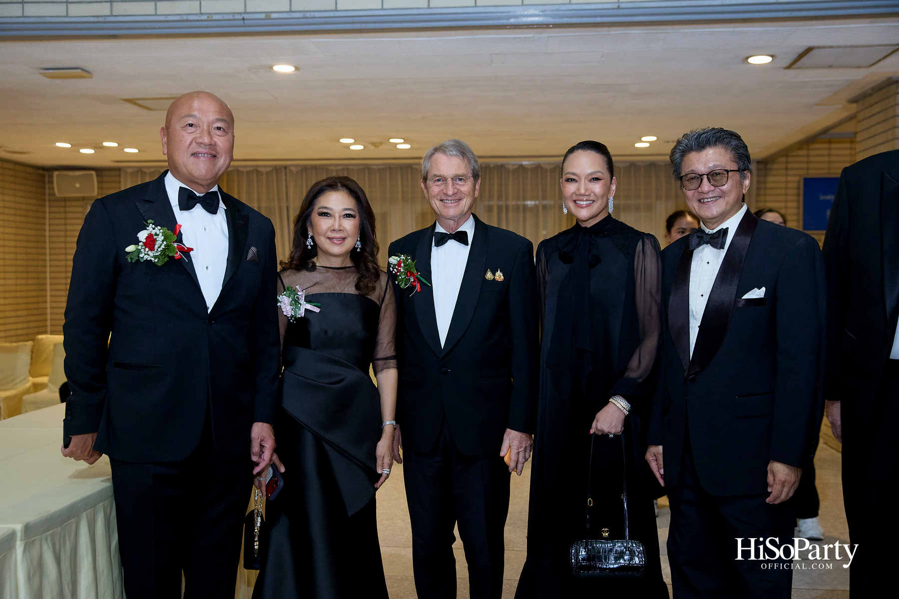 ในหลวง–พระราชินี ทอดพระเนตรคอนเสิร์ต ‘Opera Goes To Hollywood’ เปิดมหกรรมศิลปะการแสดงและดนตรีนานาชาติ กรุงเทพฯ ครั้งที่ 28