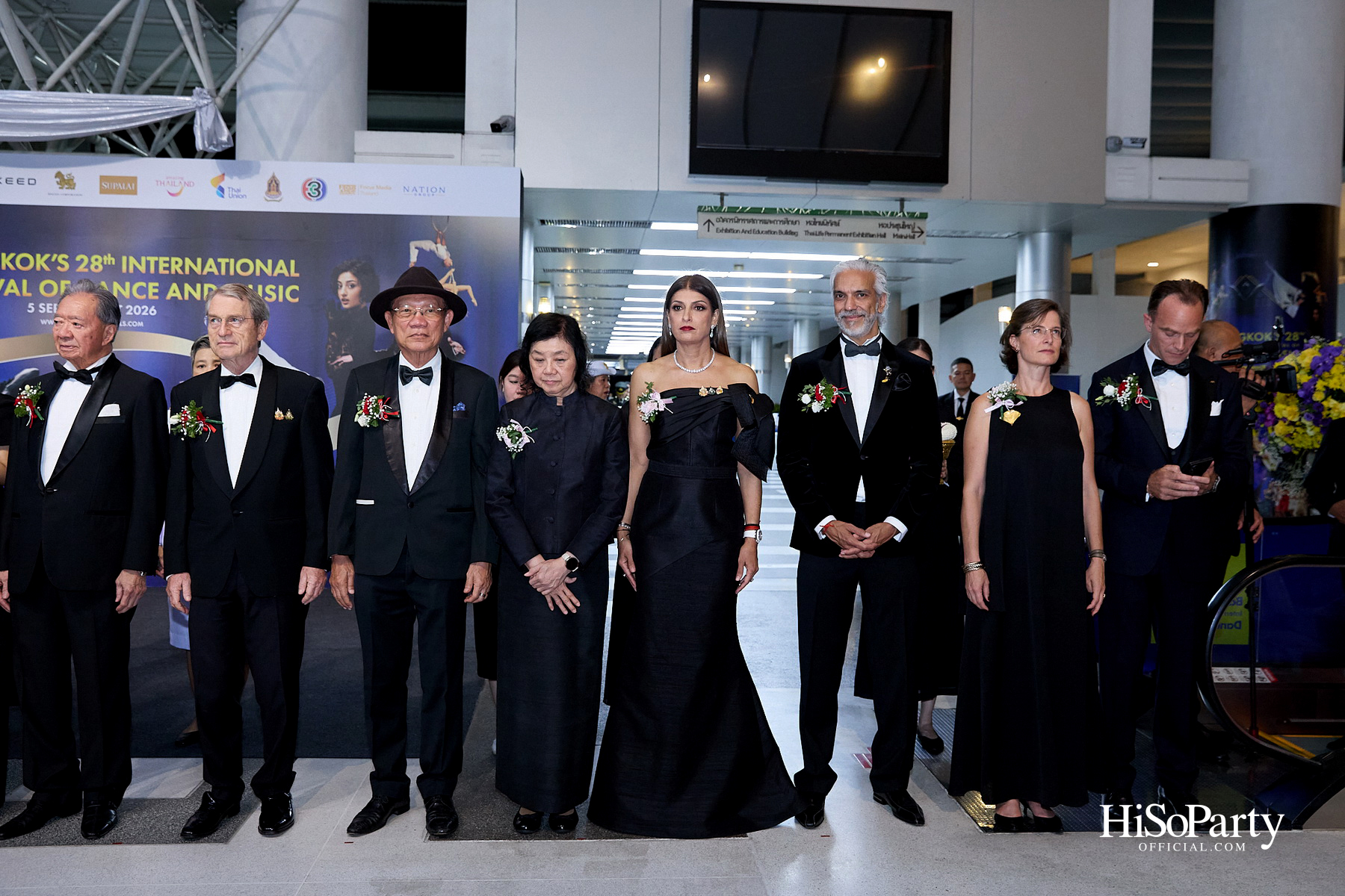 ในหลวง–พระราชินี ทอดพระเนตรคอนเสิร์ต ‘Opera Goes To Hollywood’ เปิดมหกรรมศิลปะการแสดงและดนตรีนานาชาติ กรุงเทพฯ ครั้งที่ 28