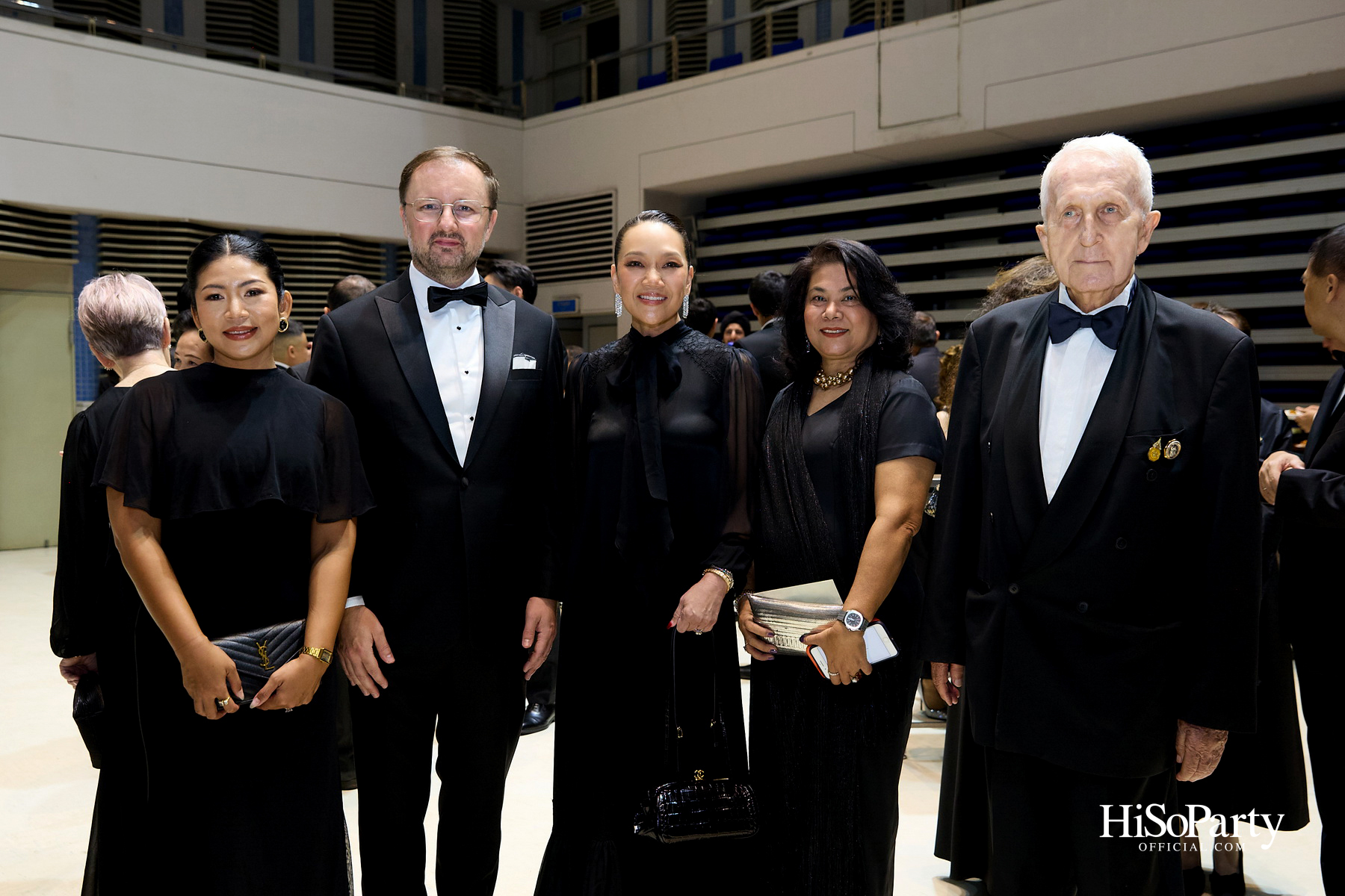 ในหลวง–พระราชินี ทอดพระเนตรคอนเสิร์ต ‘Opera Goes To Hollywood’ เปิดมหกรรมศิลปะการแสดงและดนตรีนานาชาติ กรุงเทพฯ ครั้งที่ 28