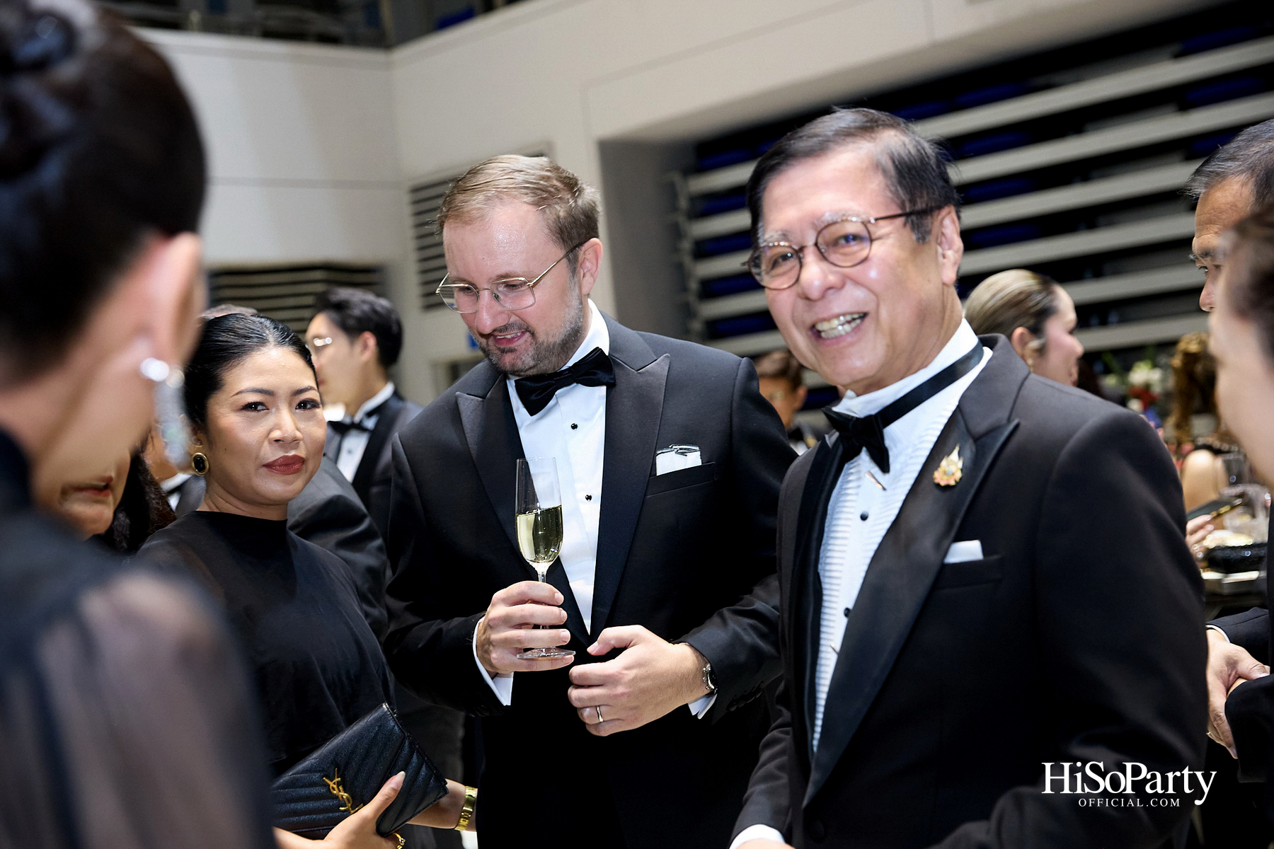 ในหลวง–พระราชินี ทอดพระเนตรคอนเสิร์ต ‘Opera Goes To Hollywood’ เปิดมหกรรมศิลปะการแสดงและดนตรีนานาชาติ กรุงเทพฯ ครั้งที่ 28
