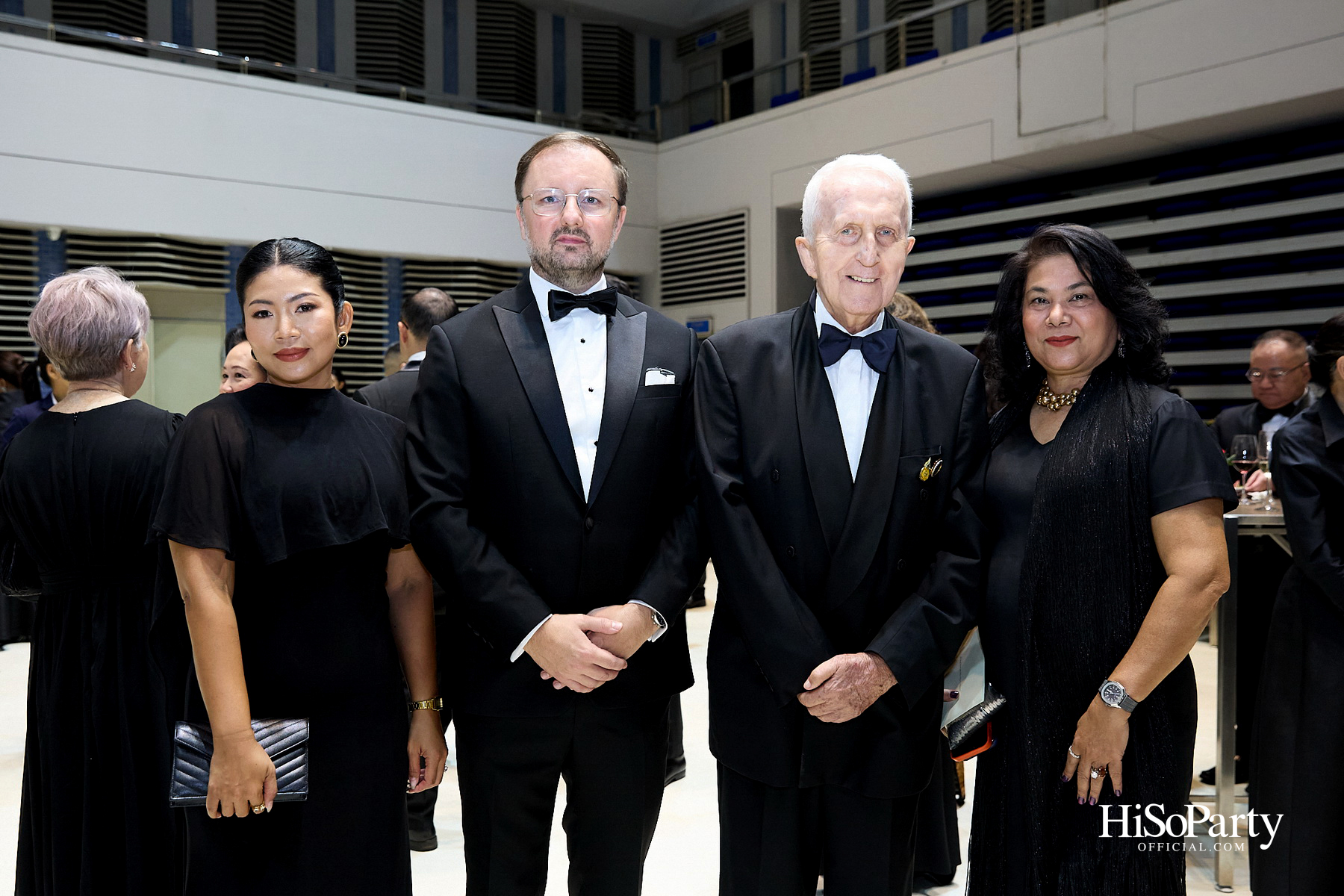 ในหลวง–พระราชินี ทอดพระเนตรคอนเสิร์ต ‘Opera Goes To Hollywood’ เปิดมหกรรมศิลปะการแสดงและดนตรีนานาชาติ กรุงเทพฯ ครั้งที่ 28