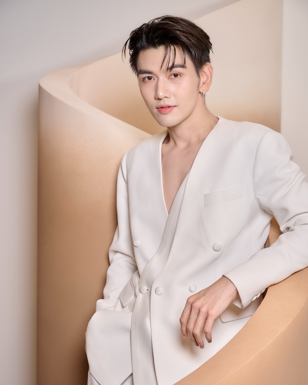 SUQQU เปิดตัว ‘THE FOUNDATION e’ ครีมรองพื้นเจเนอเรชันใหม่ กับแนวคิด ‘Evolving Glow’