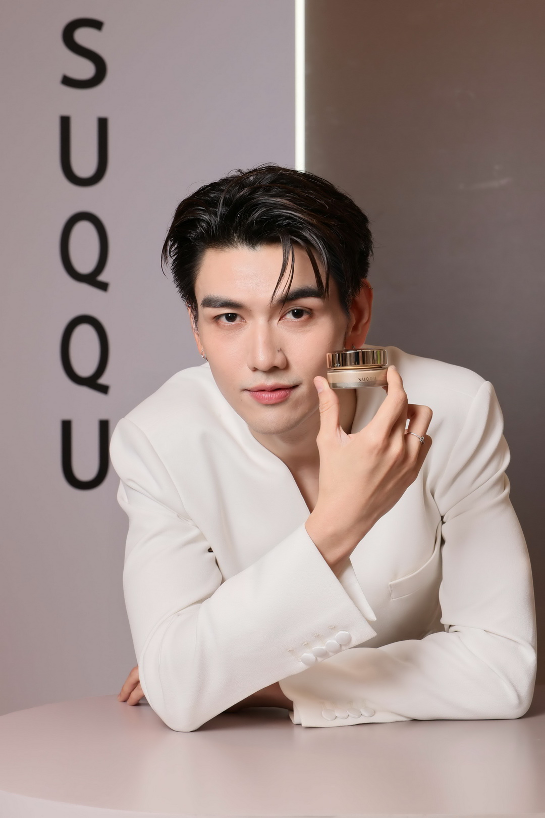 SUQQU เปิดตัว ‘THE FOUNDATION e’ ครีมรองพื้นเจเนอเรชันใหม่ กับแนวคิด ‘Evolving Glow’