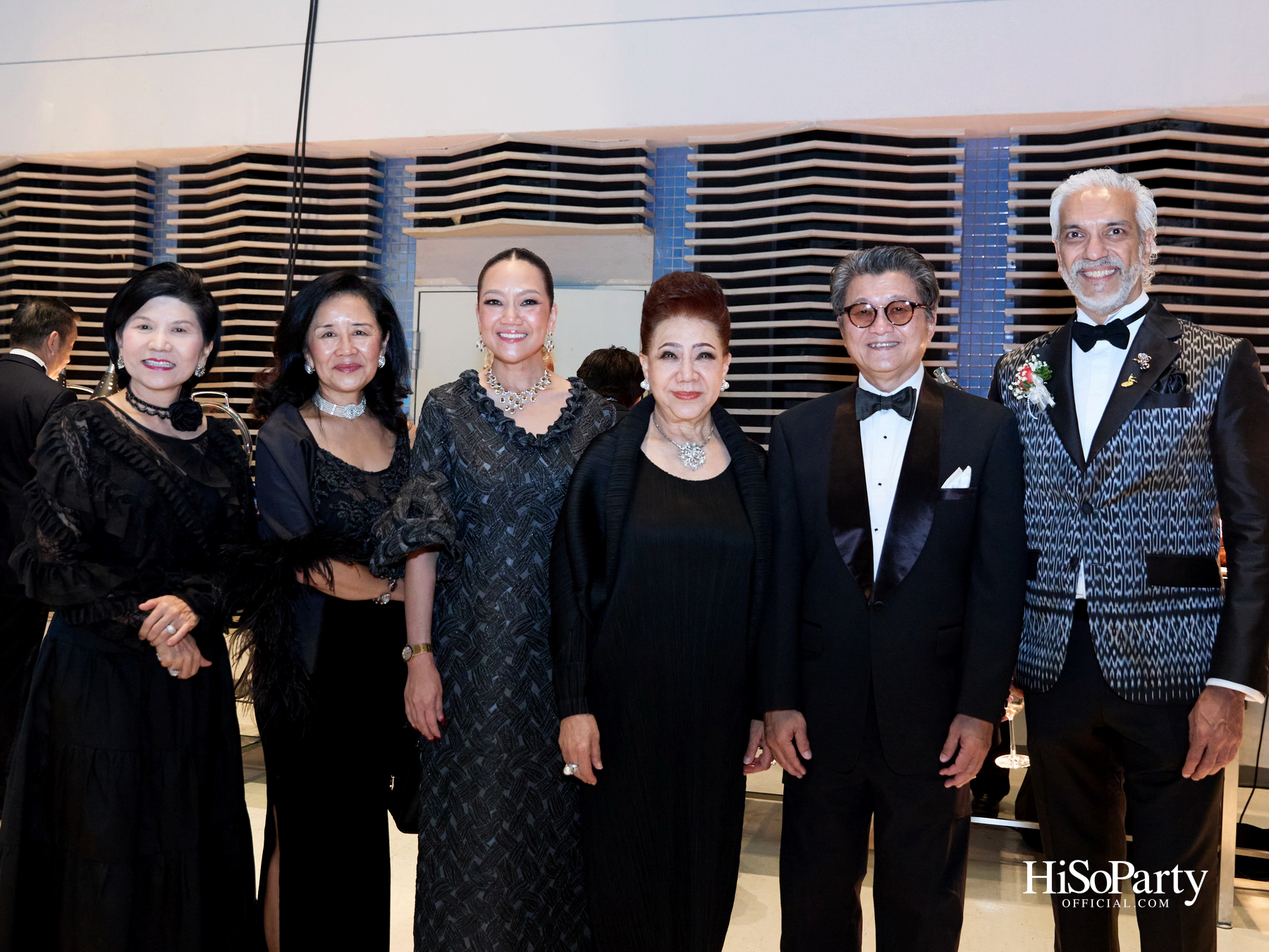 พระบาทสมเด็จพระเจ้าอยู่หัว และสมเด็จพระนางเจ้าฯ พระบรมราชินี เสด็จฯ ทอดพระเนตรบัลเลต์ ‘โรมิโอ แอนด์ จูเลียต’
