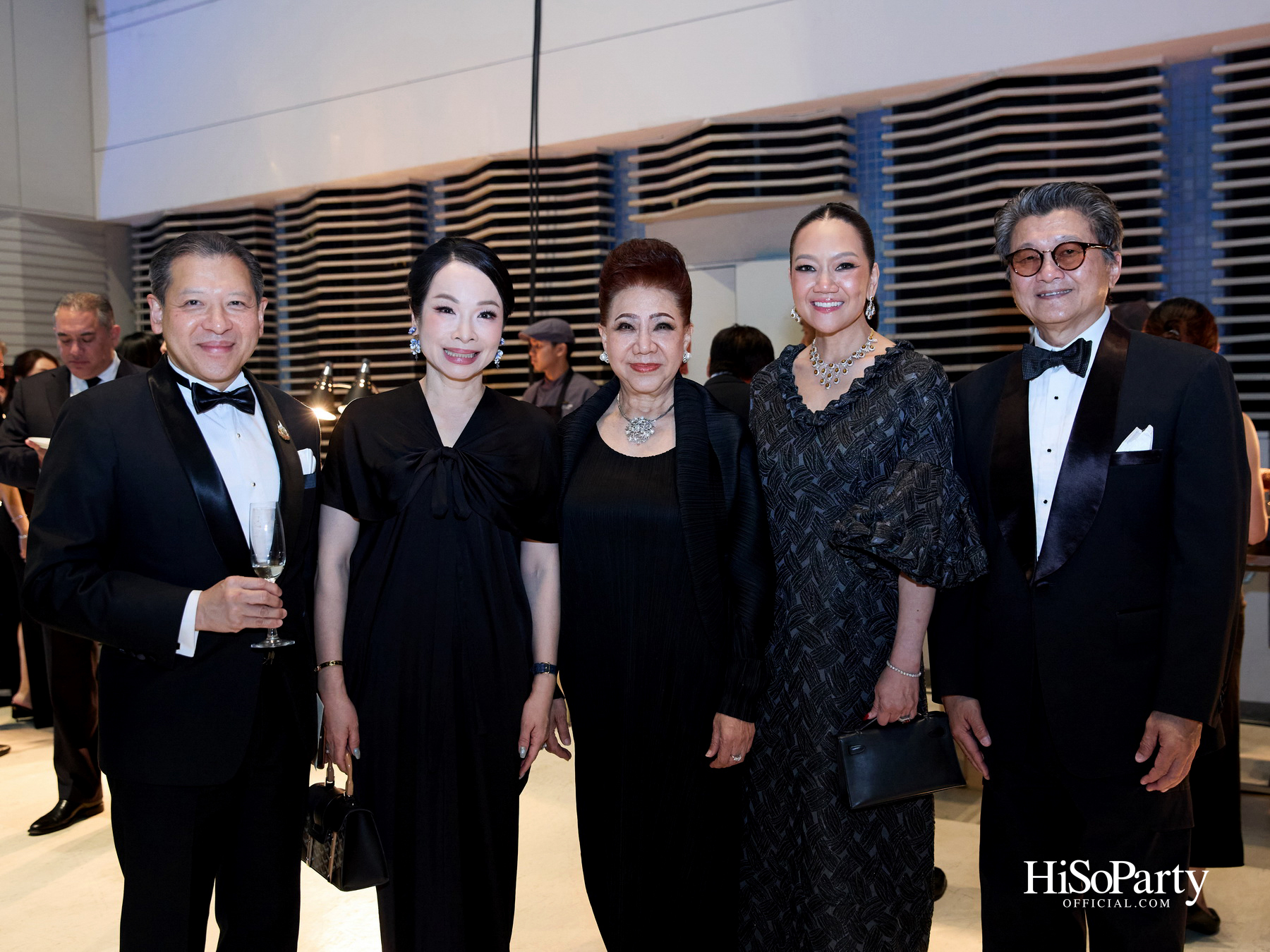 พระบาทสมเด็จพระเจ้าอยู่หัว และสมเด็จพระนางเจ้าฯ พระบรมราชินี เสด็จฯ ทอดพระเนตรบัลเลต์ ‘โรมิโอ แอนด์ จูเลียต’