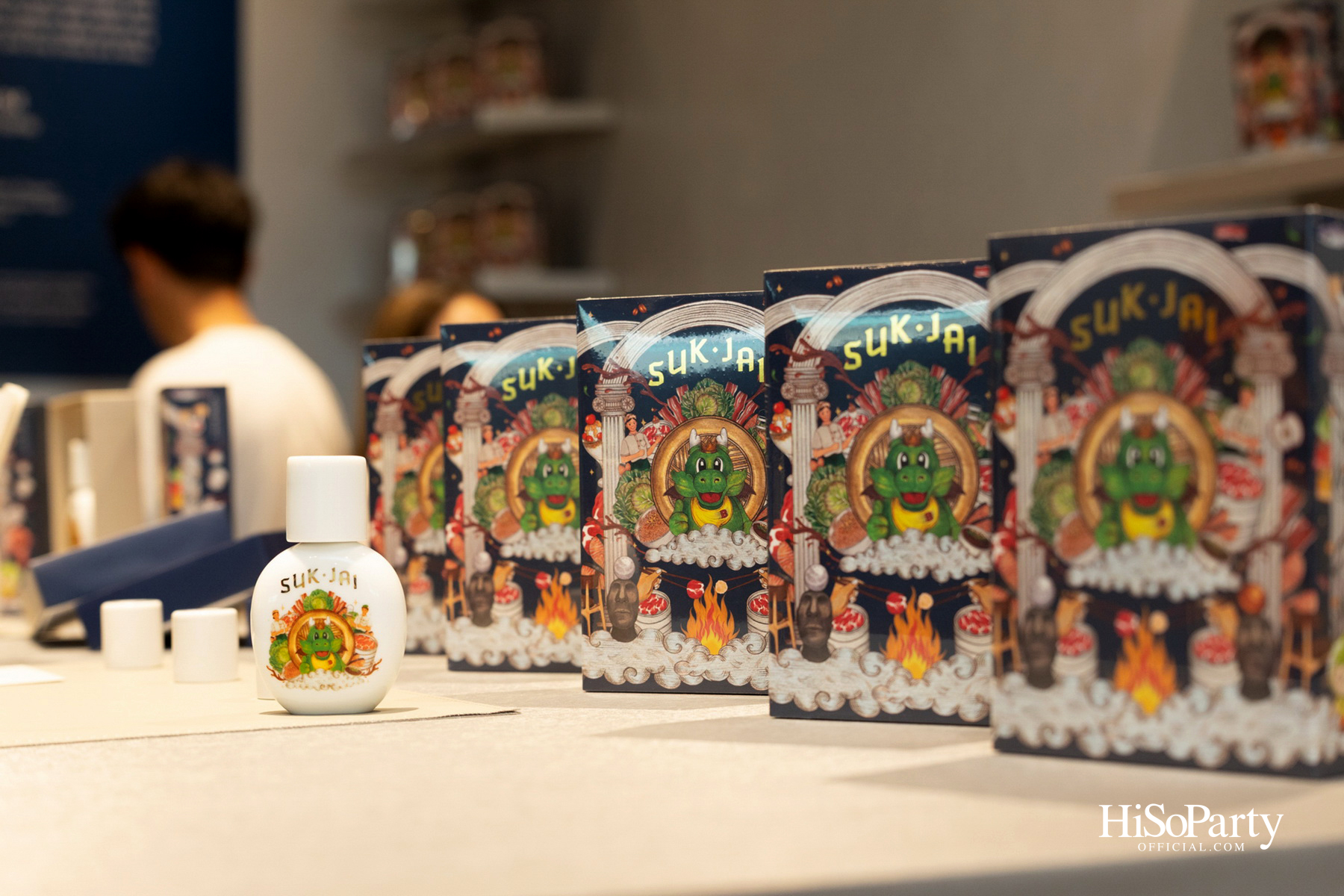 Bar B Q Plaza x SIAM 1928 เปิดตัว ‘สุข(ก)ใจ SUK JAI’ น้ำหอม Limited Edition จากความทรงจำแห่งความสุขรอบโต๊ะอาหาร