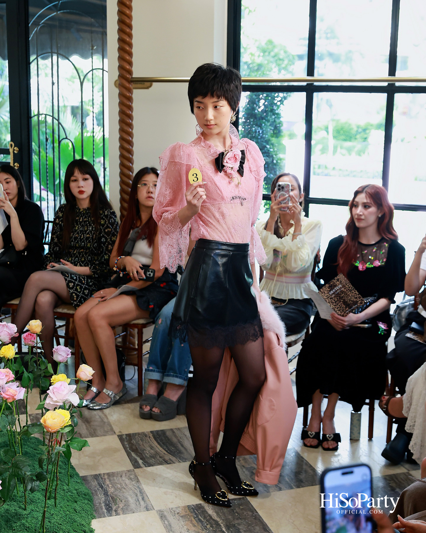 Sretsis เปิดตัวคอลเลกชัน ‘Sretsis Himmapan’ พาเข้าสู่โลกป่าหิมพานต์ผ่านแฟชั่นพรีเซนเทชั่น ณ Sretsis Inn Bangkok