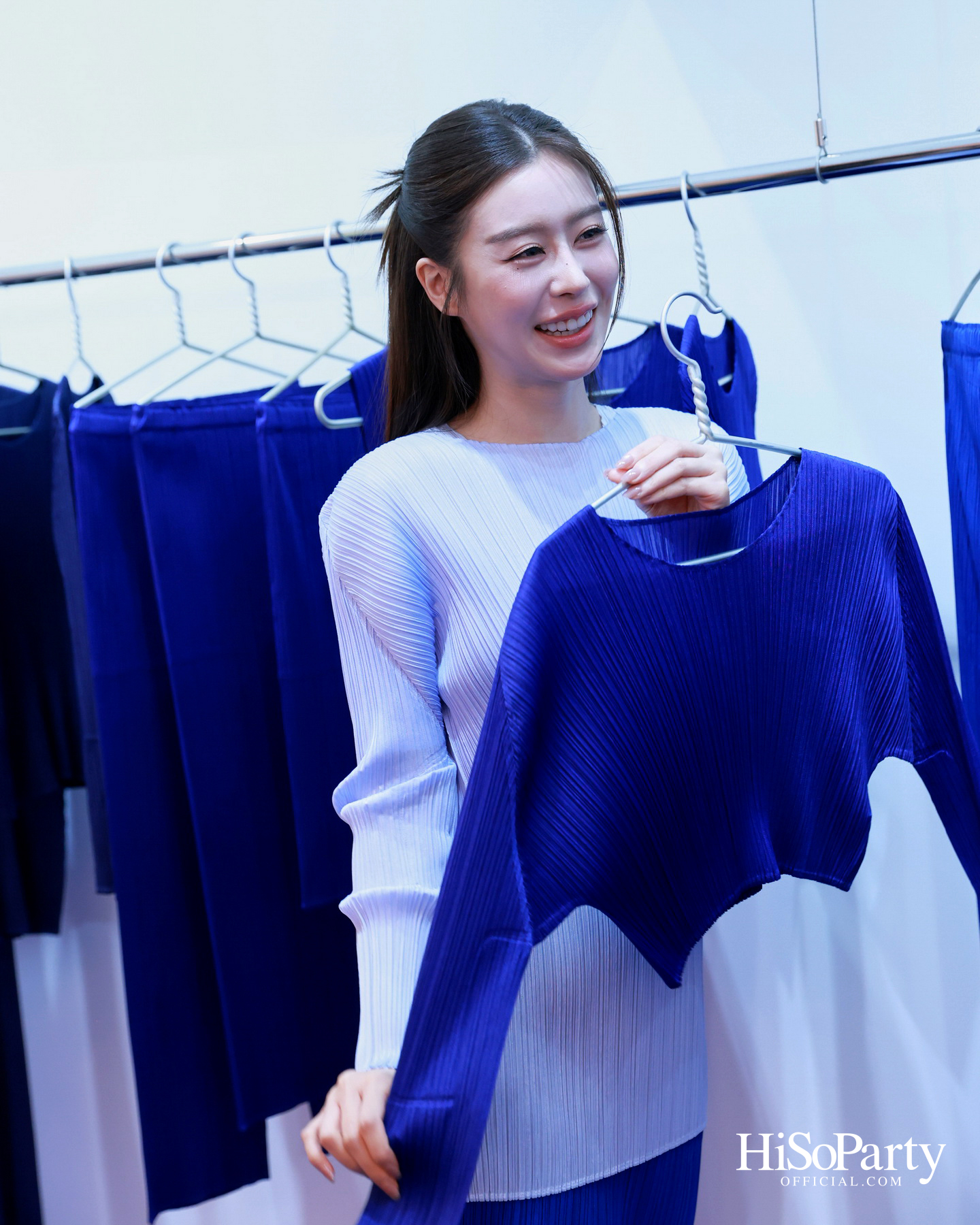 PLEATS PLEASE ISSEY MIYAKE เปิดตัว Pop-up ซีรีส์พิเศษ ‘AZURE COLORS’