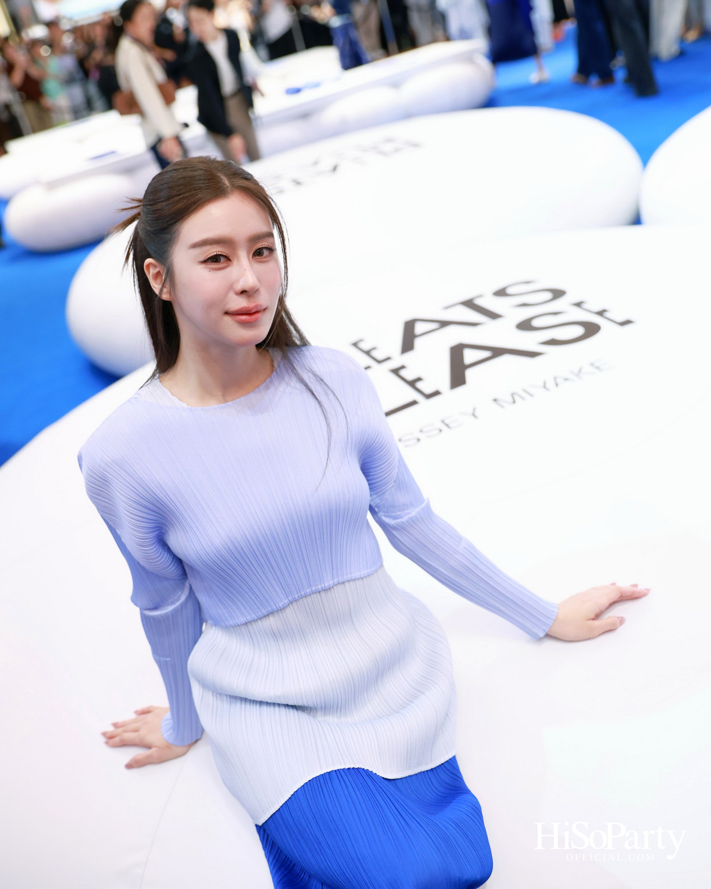 PLEATS PLEASE ISSEY MIYAKE