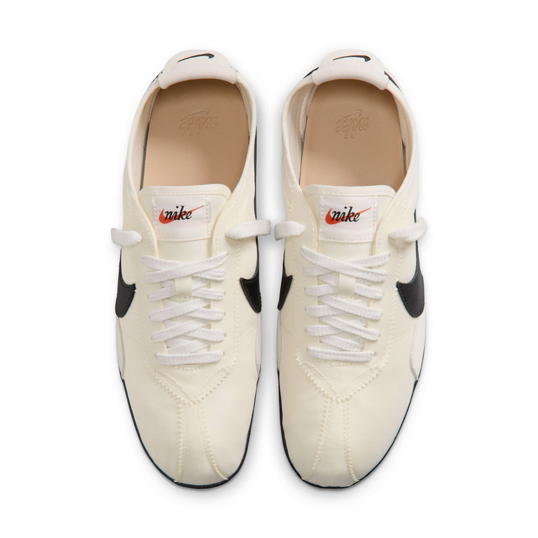 Nike Sportswear จับมือ ‘Lisa’ ถ่ายทอดเส้นทางสู่ความฝันผ่านแคมเปญ Moon Shoe