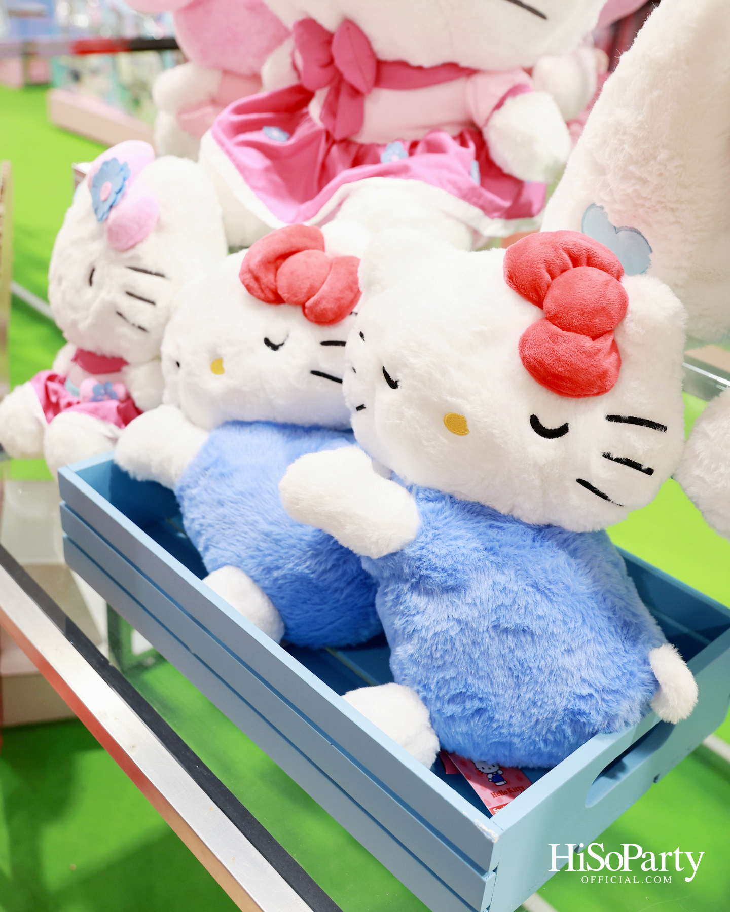 CENTRAL SANRIO CHARACTERS FAIR 2026 เปิดโลกแห่งความน่ารัก พร้อม เน็ต–สิรภพ และ เจเจ–รัชพล ร่วมเติมเต็ม ‘ช่อดอกไม้แห่งความสุข’
