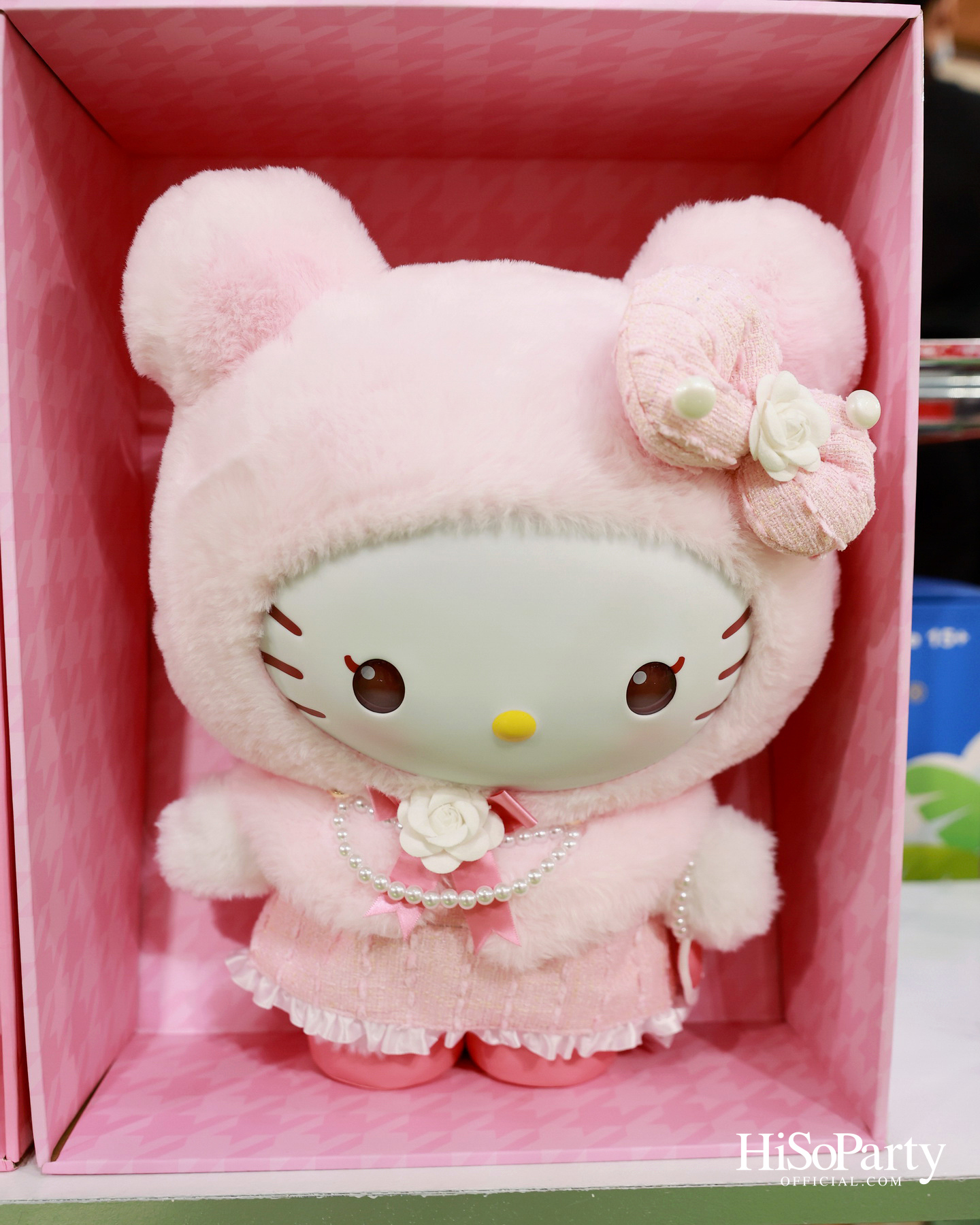 CENTRAL SANRIO CHARACTERS FAIR 2026 เปิดโลกแห่งความน่ารัก พร้อม เน็ต–สิรภพ และ เจเจ–รัชพล ร่วมเติมเต็ม ‘ช่อดอกไม้แห่งความสุข’