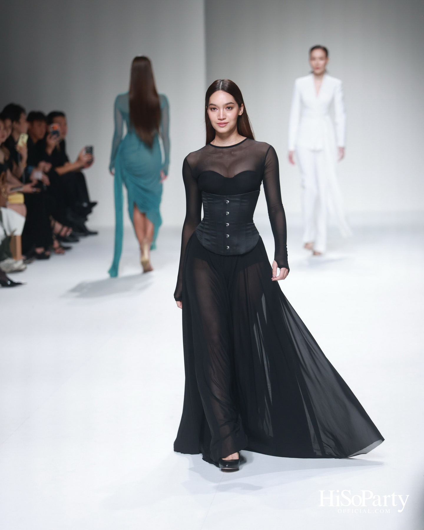 POEM ฉลองครบรอบ 20 ปีของแบรนด์ด้วยแฟชั่นโชว์ ‘POEM presented by MERZ AESTHETICS’ ภายในงาน BIFW2026