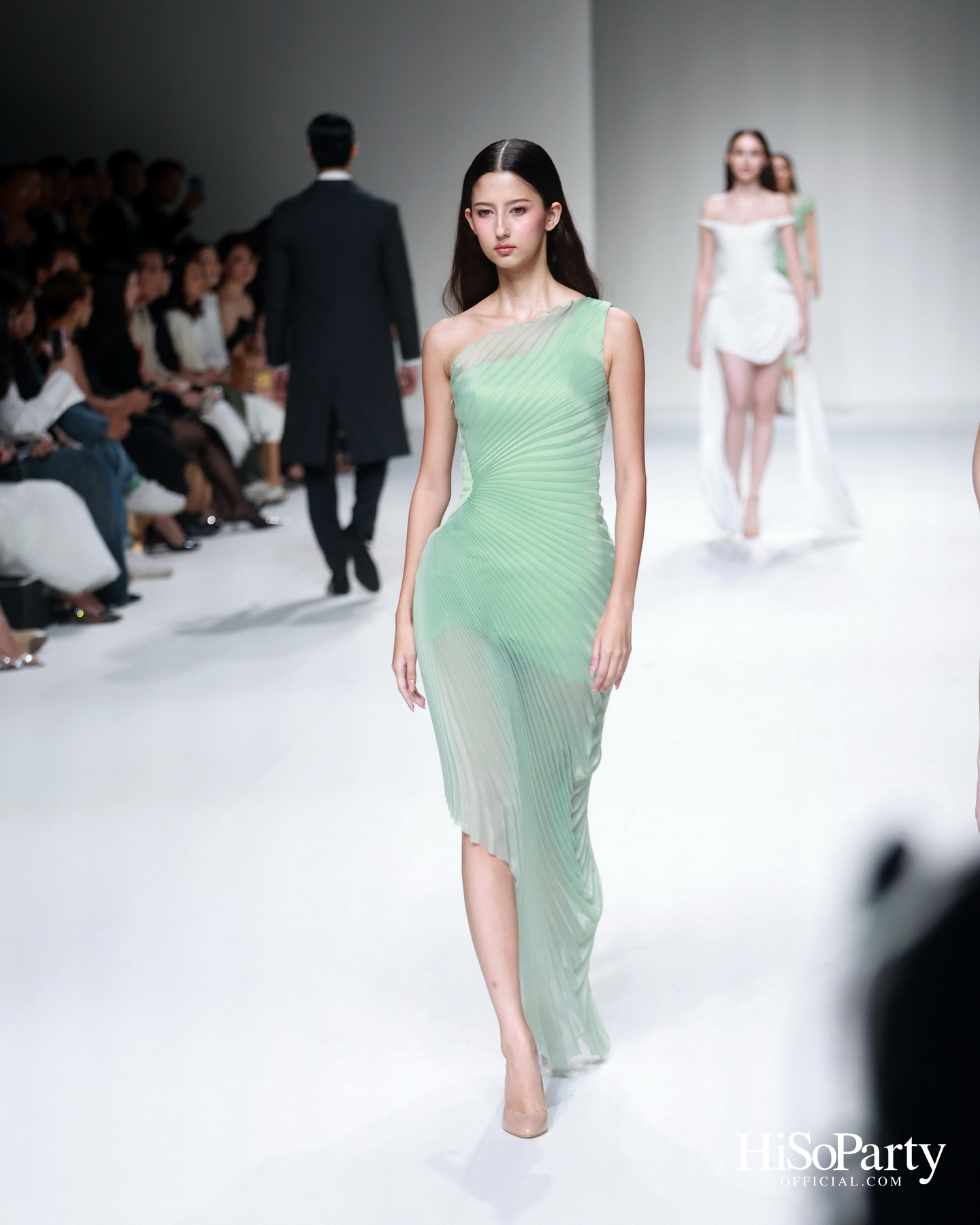 POEM ฉลองครบรอบ 20 ปีของแบรนด์ด้วยแฟชั่นโชว์ ‘POEM presented by MERZ AESTHETICS’ ภายในงาน BIFW2026