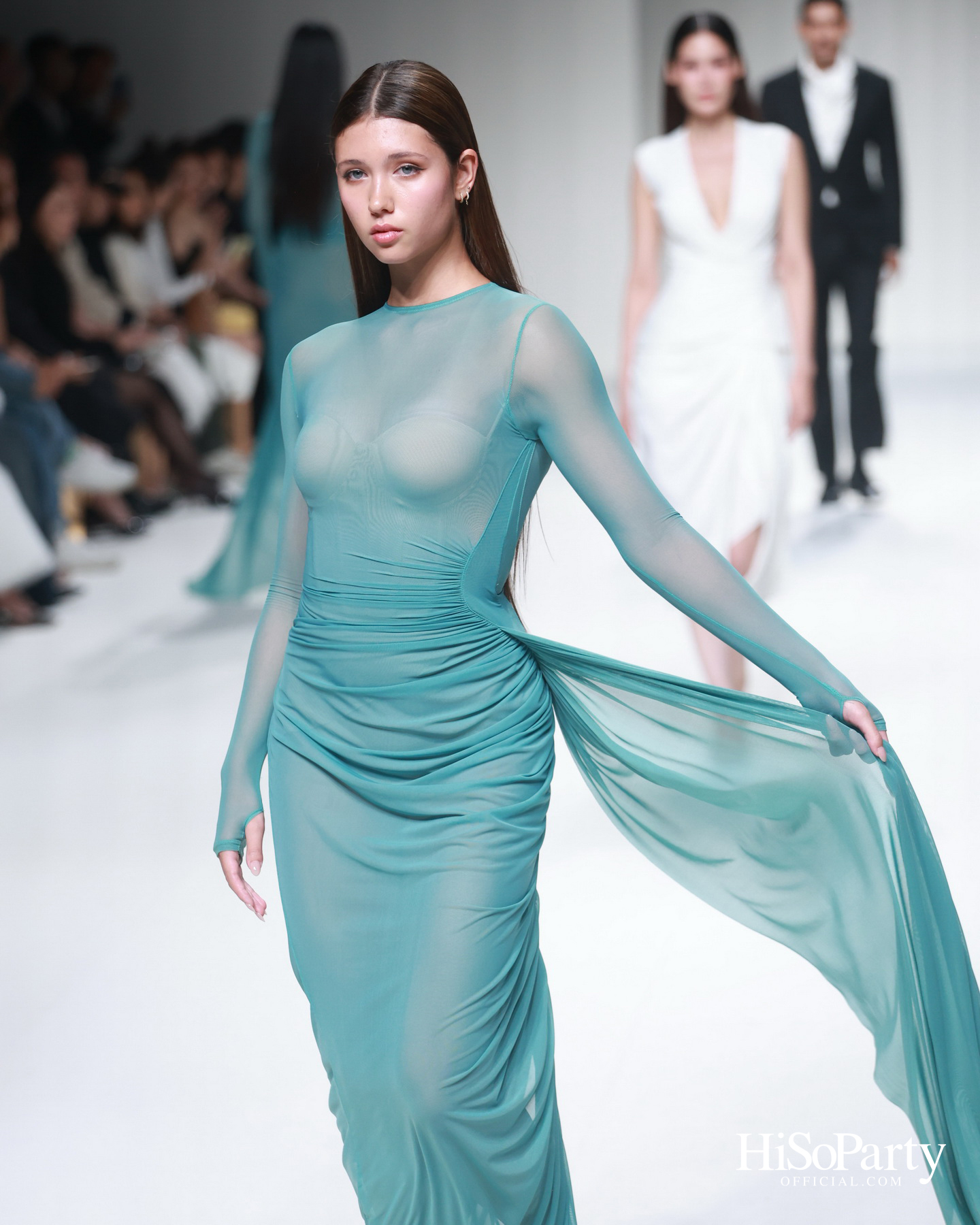 POEM ฉลองครบรอบ 20 ปีของแบรนด์ด้วยแฟชั่นโชว์ ‘POEM presented by MERZ AESTHETICS’ ภายในงาน BIFW2026