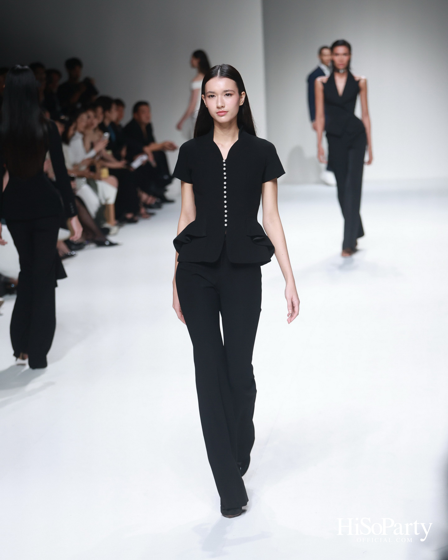 POEM ฉลองครบรอบ 20 ปีของแบรนด์ด้วยแฟชั่นโชว์ ‘POEM presented by MERZ AESTHETICS’ ภายในงาน BIFW2026