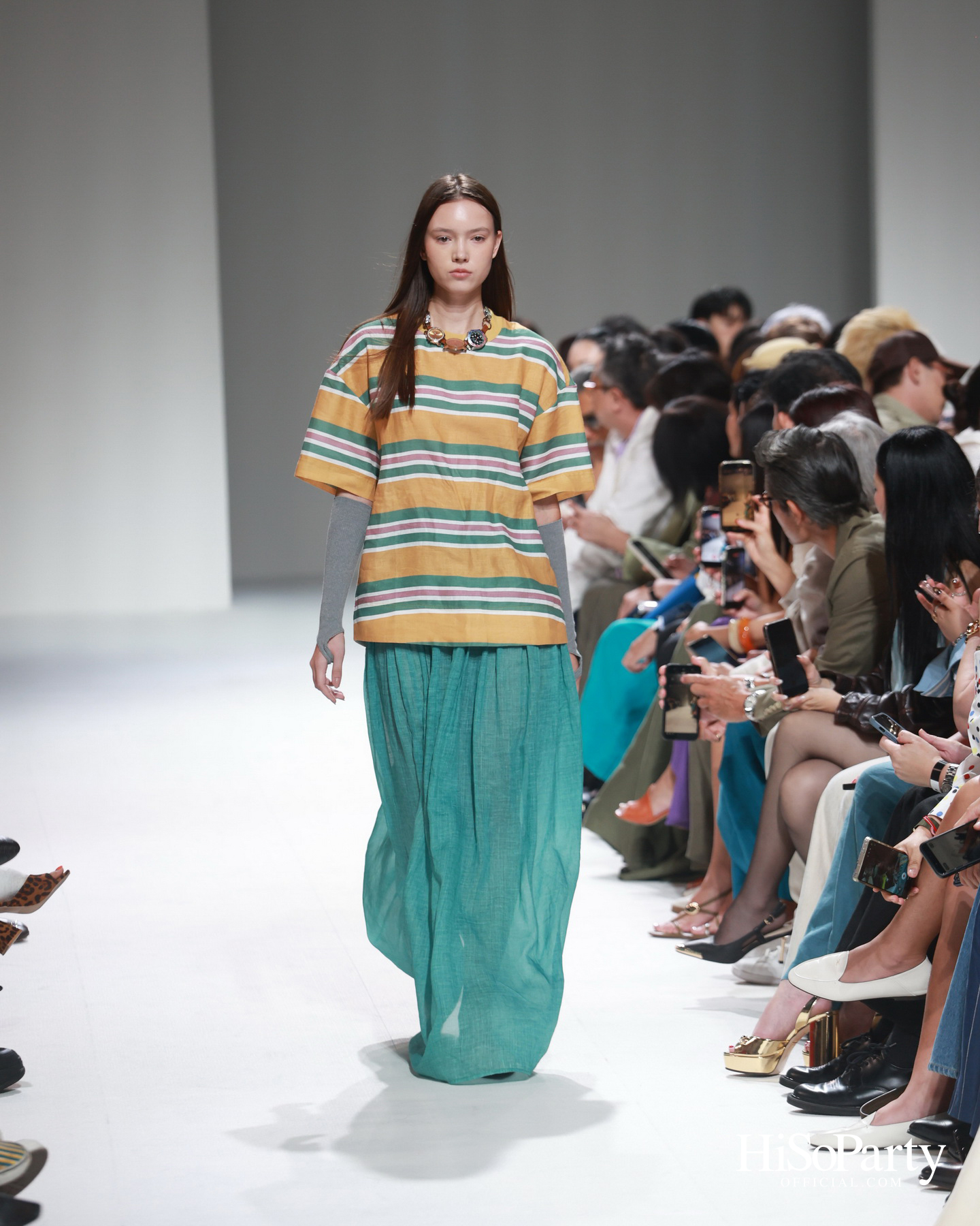 37°C Thirty-seven degrees Celsius นำเสนอคอลเลกชัน ‘LATITUDE 13.7° NORTH’ บนรันเวย์ BIFW2026
