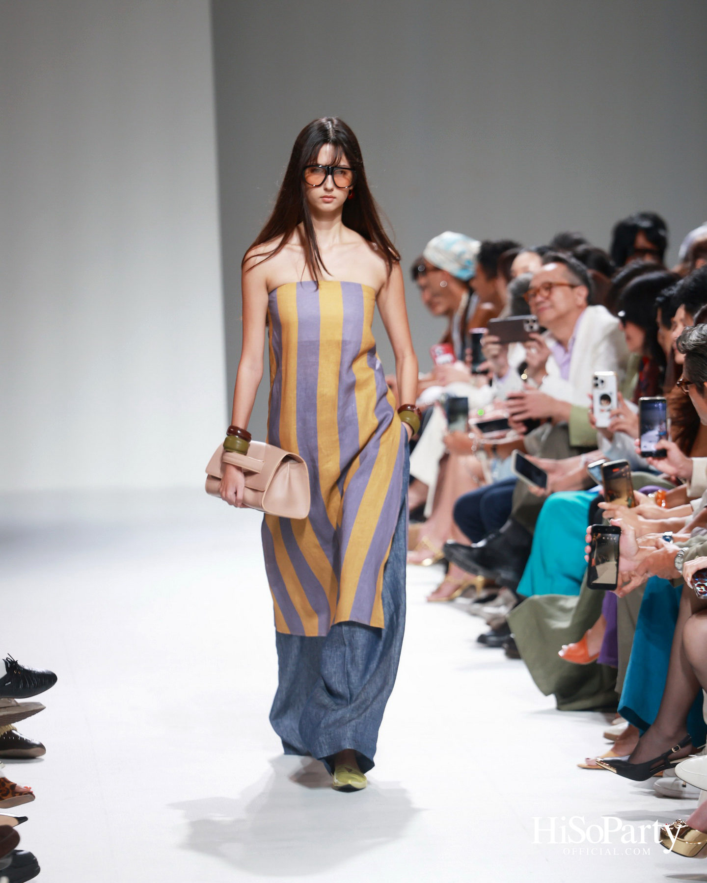37°C Thirty-seven degrees Celsius นำเสนอคอลเลกชัน ‘LATITUDE 13.7° NORTH’ บนรันเวย์ BIFW2026