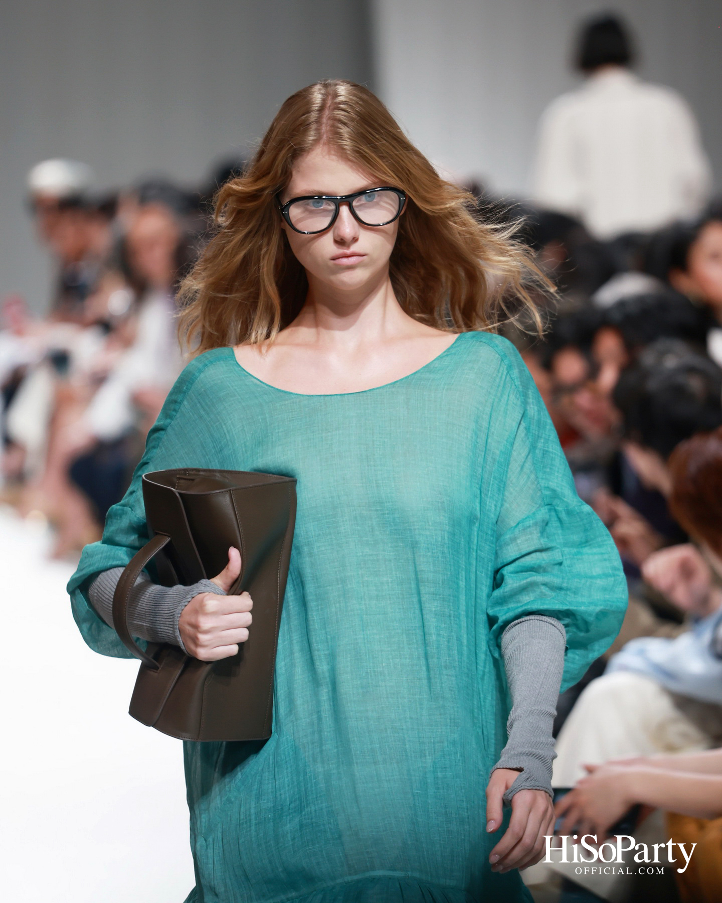 37°C Thirty-seven degrees Celsius นำเสนอคอลเลกชัน ‘LATITUDE 13.7° NORTH’ บนรันเวย์ BIFW2026