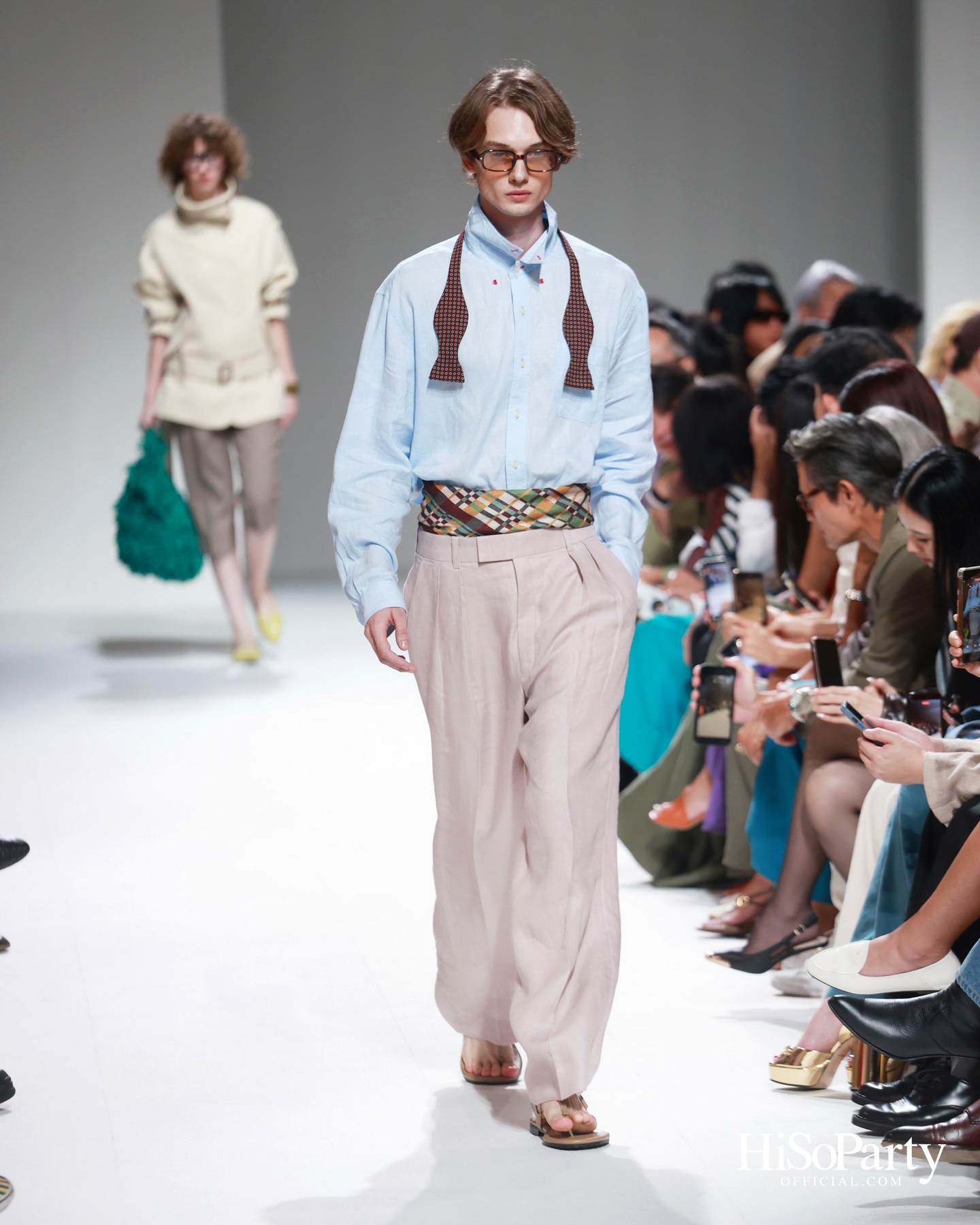 37°C Thirty-seven degrees Celsius นำเสนอคอลเลกชัน ‘LATITUDE 13.7° NORTH’ บนรันเวย์ BIFW2026