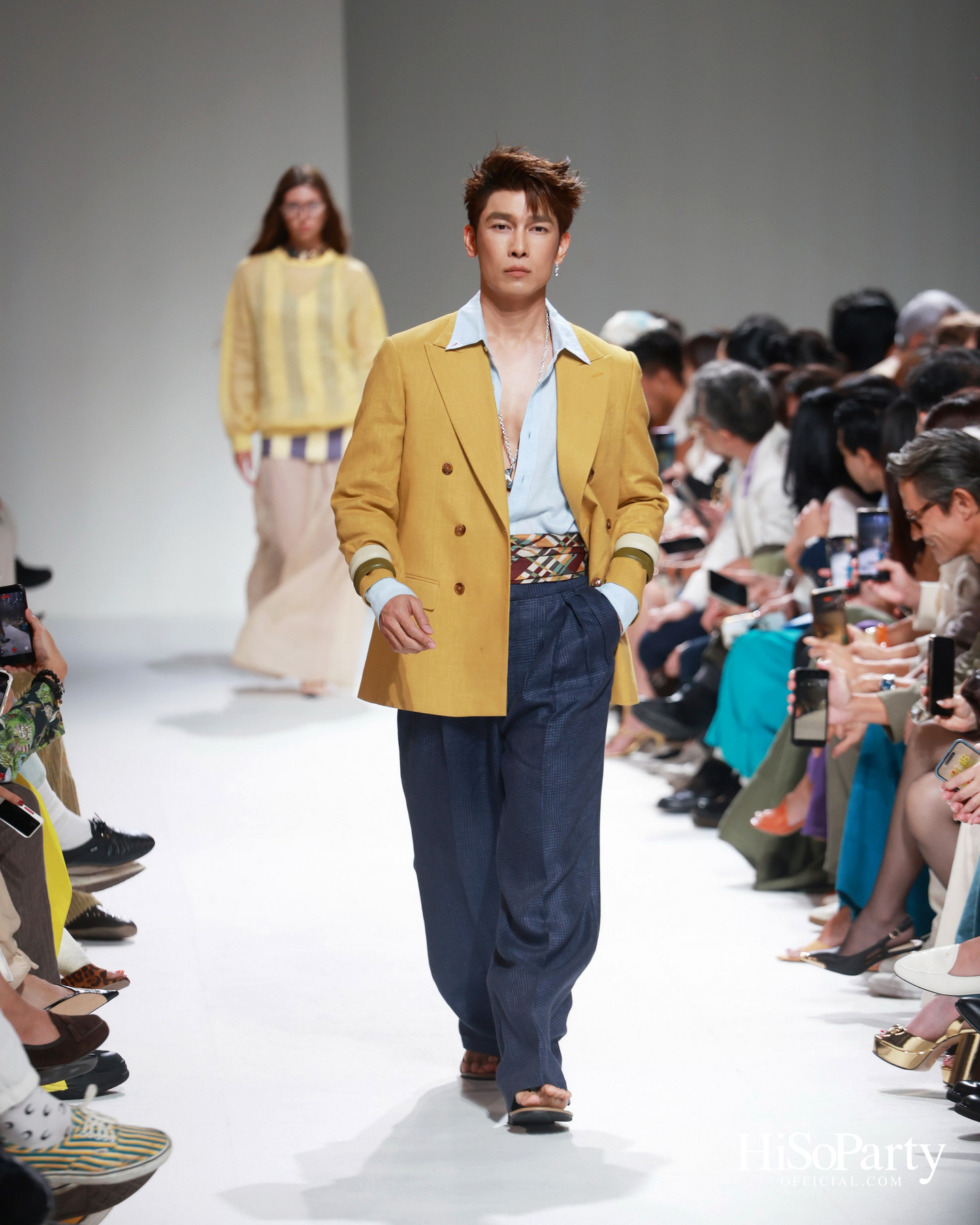 37°C Thirty-seven degrees Celsius นำเสนอคอลเลกชัน ‘LATITUDE 13.7° NORTH’ บนรันเวย์ BIFW2026