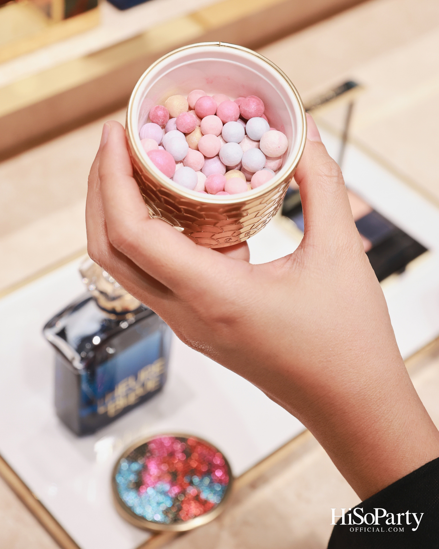 GUERLAIN เปิดตัว ‘GUERLAIN X GERMANIER CHRISTMAS COLLECTION 2026’ ถ่ายทอดมนตร์เสน่ห์แห่งเทศกาลคริสต์มาสผ่านศิลปะแฟชั่นชั้นสูง