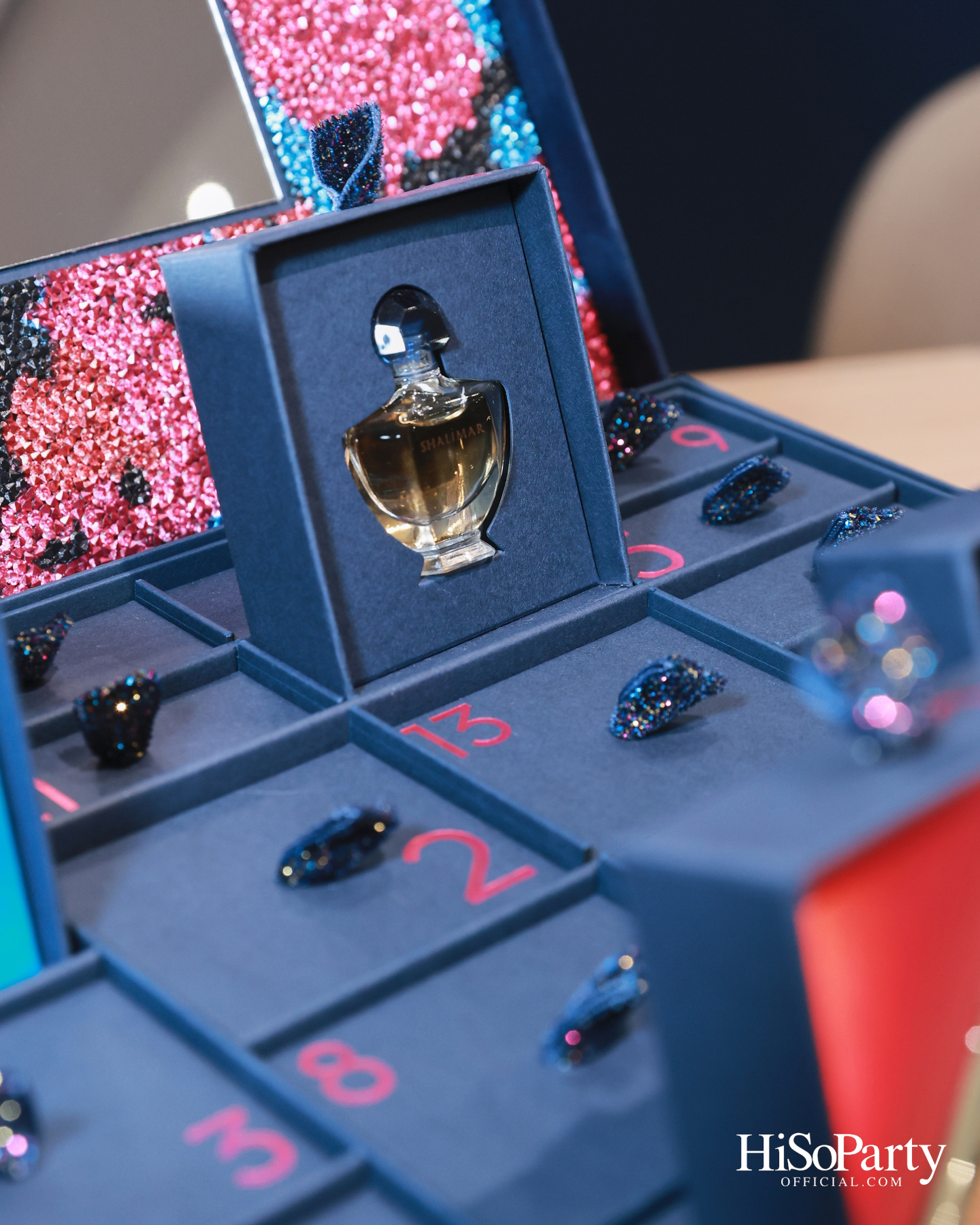 GUERLAIN เปิดตัว ‘GUERLAIN X GERMANIER CHRISTMAS COLLECTION 2026’ ถ่ายทอดมนตร์เสน่ห์แห่งเทศกาลคริสต์มาสผ่านศิลปะแฟชั่นชั้นสูง