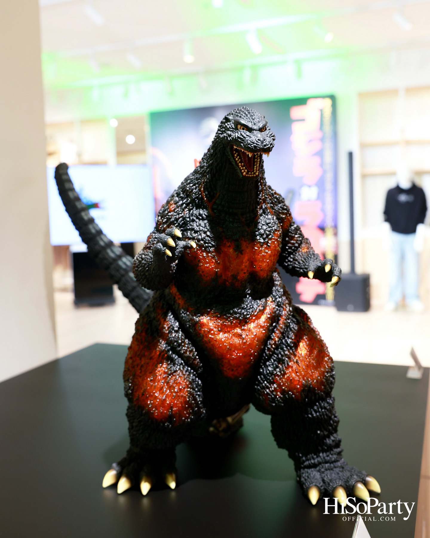 LACOSTE เปิดตัว ‘LACOSTE x Godzilla 1.0 Capsule Collection’ พร้อมเหล่าคนดังร่วมสัมผัสความสนุกจากโลกแฟชั่นและวัฒนธรรมป๊อปญี่ปุ่น