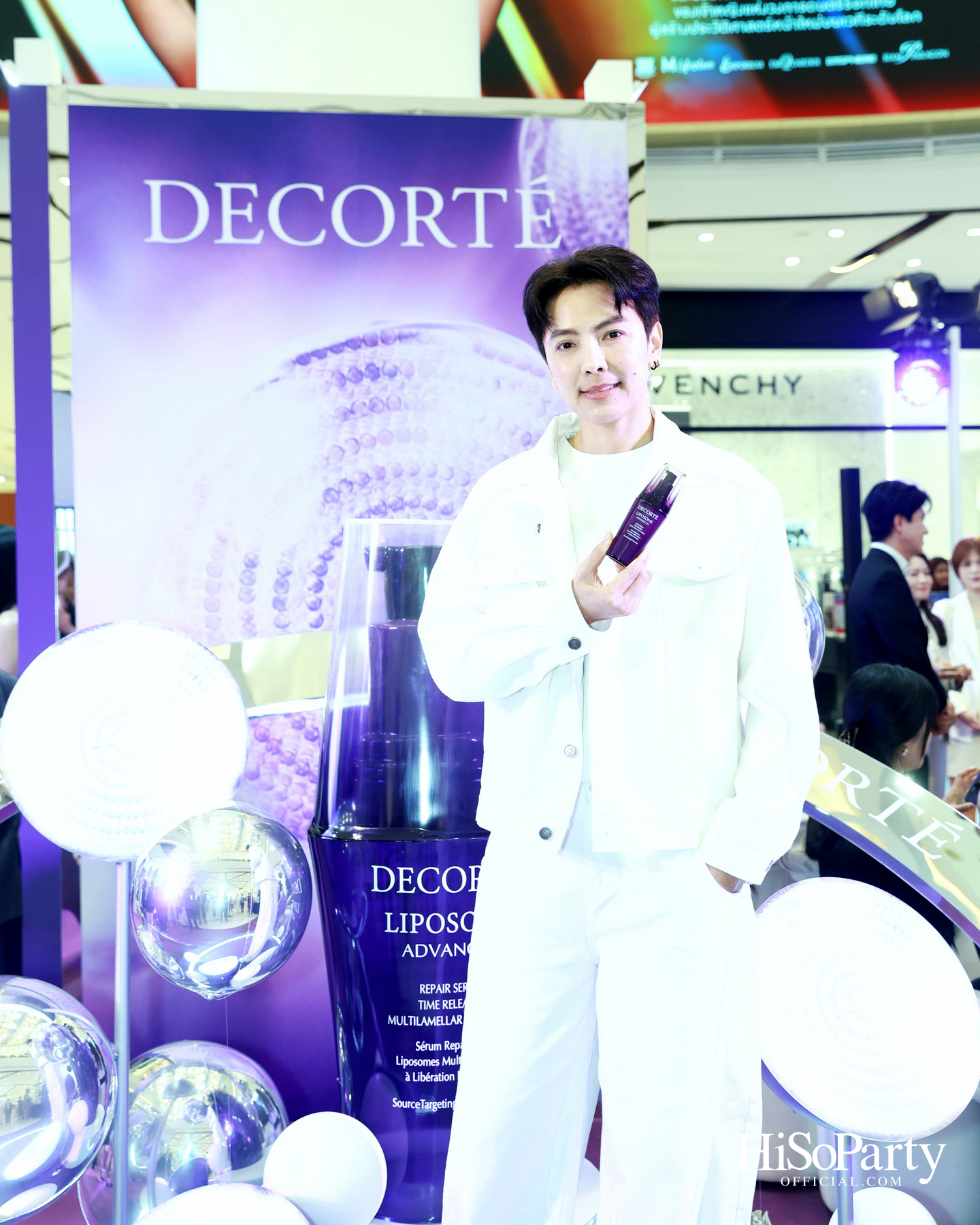 DECORTÉ เปิดตัว แอฟ–ทักษอร ในฐานะ Brand Friend ของ Liposome Advanced Repair Serum ภายใต้แนวคิด ‘One Into Legacy’