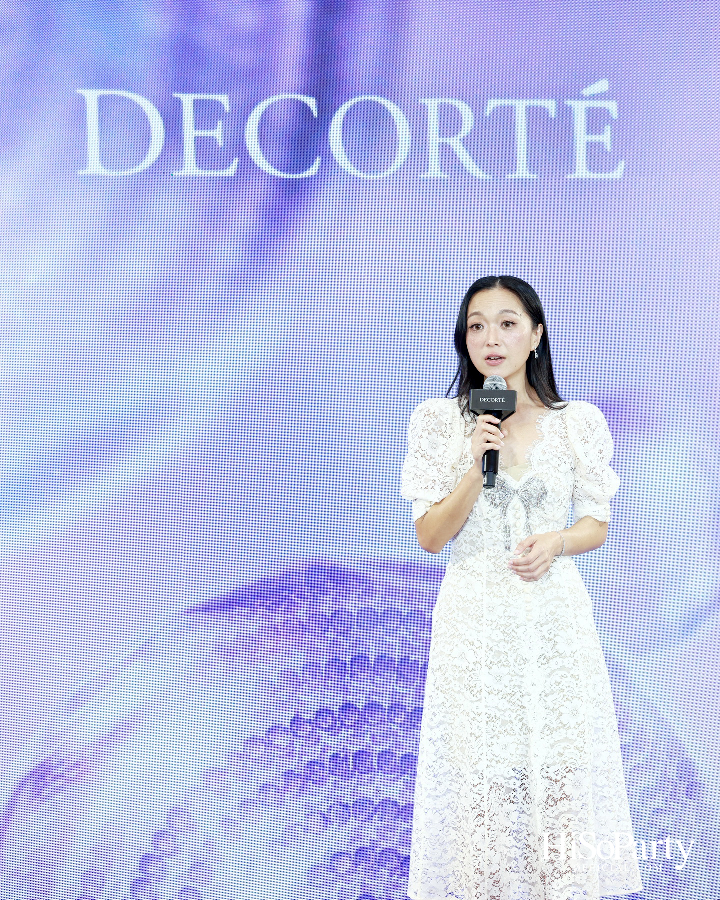 DECORTÉ เปิดตัว แอฟ–ทักษอร ในฐานะ Brand Friend ของ Liposome Advanced Repair Serum ภายใต้แนวคิด ‘One Into Legacy’