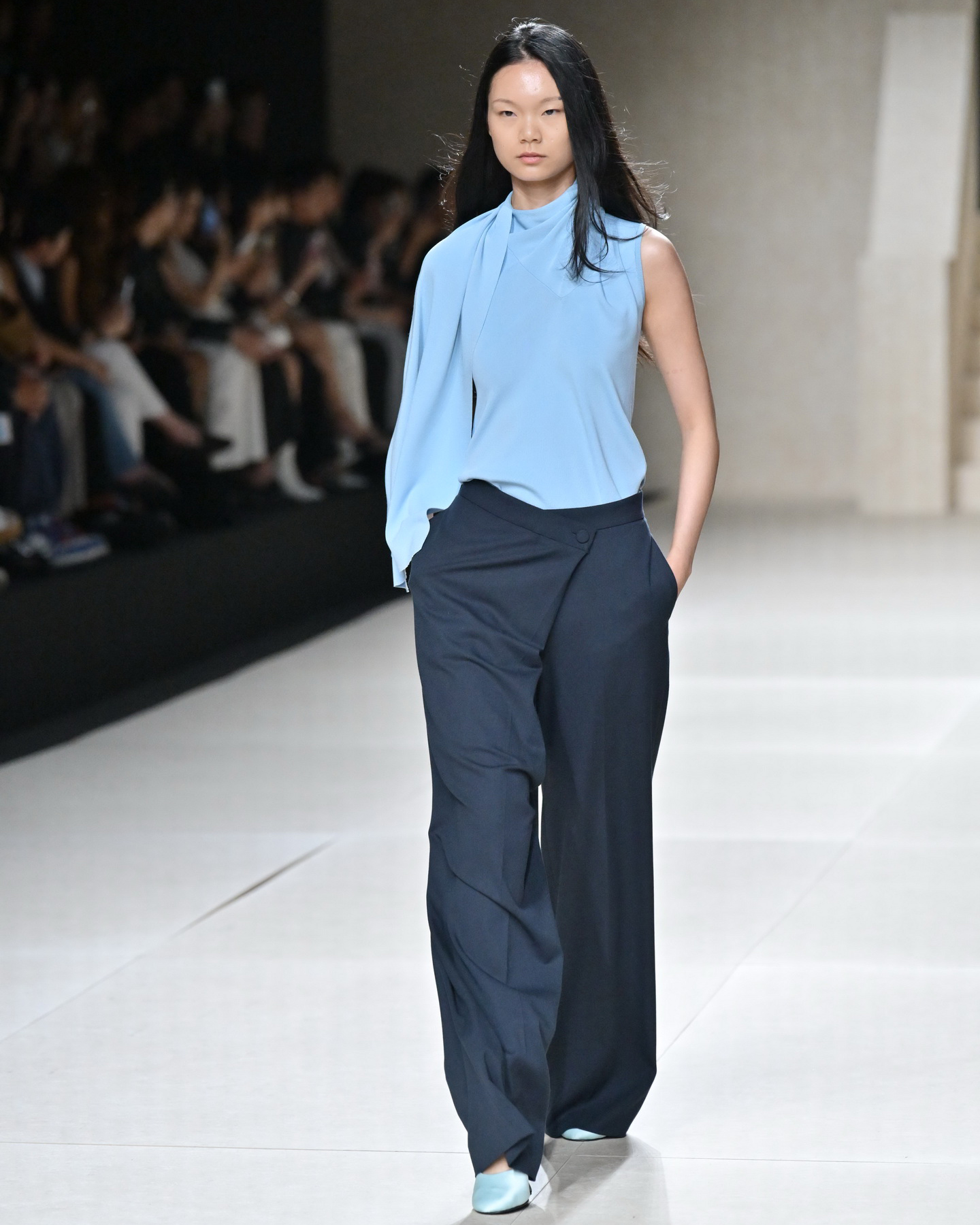 Asava ต้อนรับ Law Roach สไตลิสต์ระดับโลก ร่วมชมแฟชั่นโชว์ ‘A Life In Between’ ในงาน ELLE Fashion Week 2026