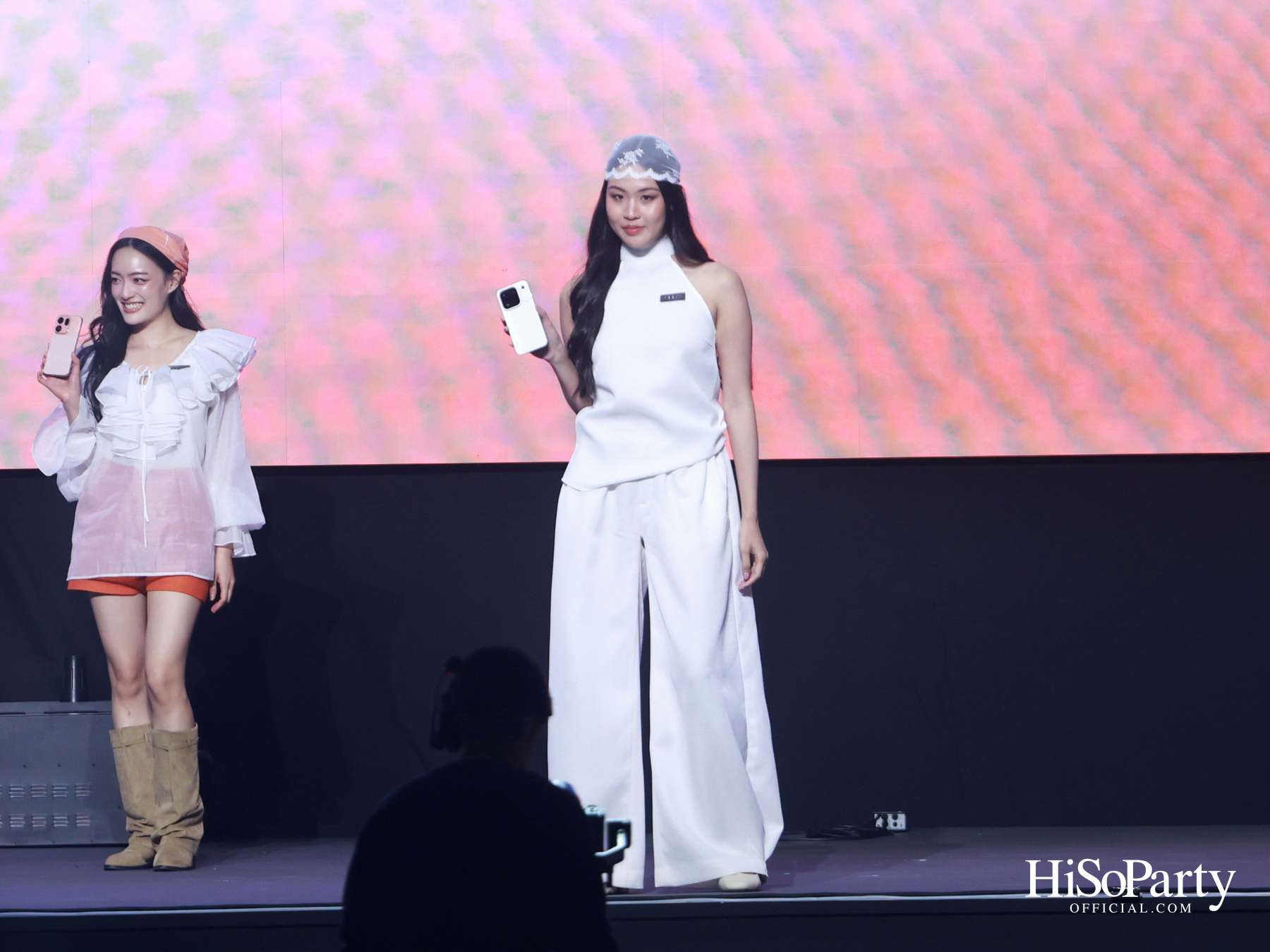 OPPO เปิดตัว ‘Find X10 Series’ พร้อม 4 OPPO Finder ต่อ–พีพี–เบ็คกี้–ปัน ร่วมสร้างสีสันในงานเปิดตัวสุดพิเศษ