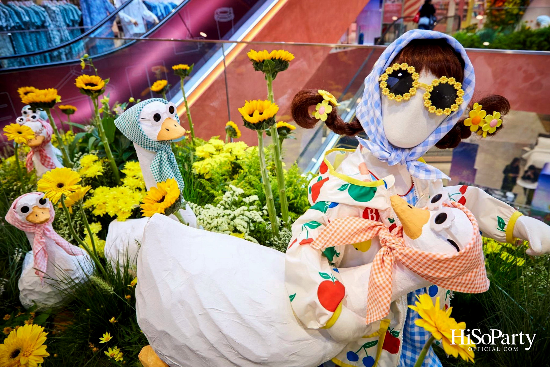 ห้างเซ็นทรัลฉลองครบรอบ 79 ปี กับ ‘CENTRAL ANNIVERSARY 2026 – WHERE WONDERS BLOOM’ เนรมิตเทศกาลดอกไม้แห่งปีสุดตระการตา